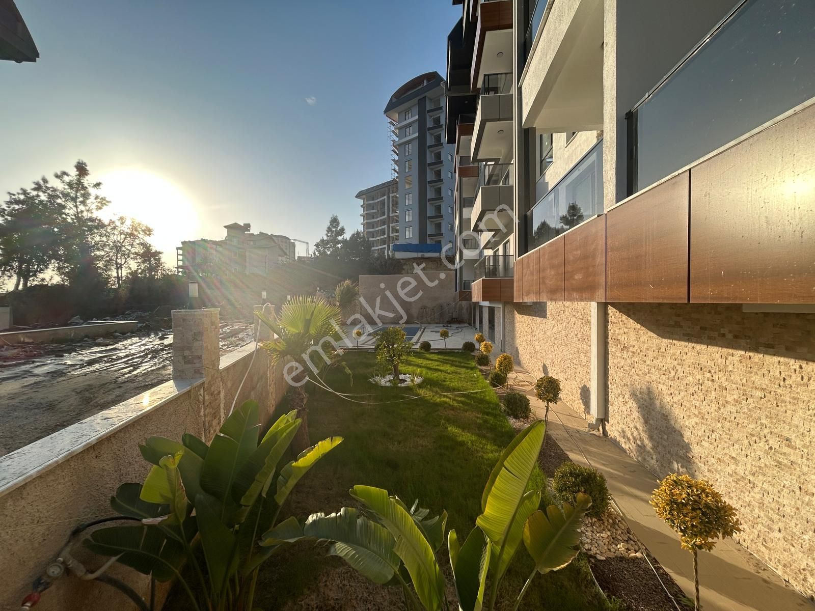 Alanya Avsallarda Satılık Site İçi Sıfır 2+1 Yatırımlık Daire - Görsel 17