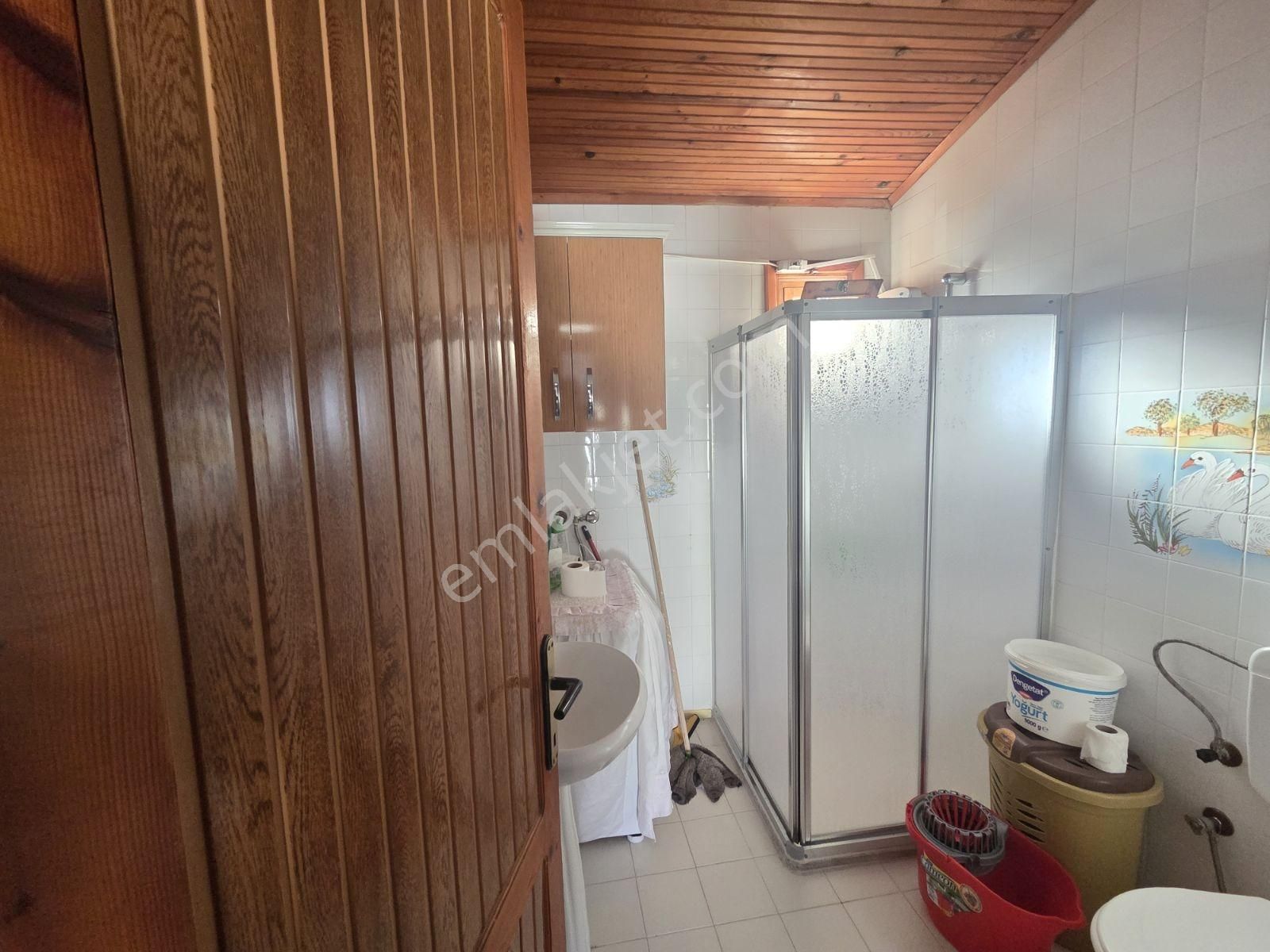 Yenifoça'da Müstakil Bahçeli Deniz Manzaralı 2+1 Dubleks - Görsel 30