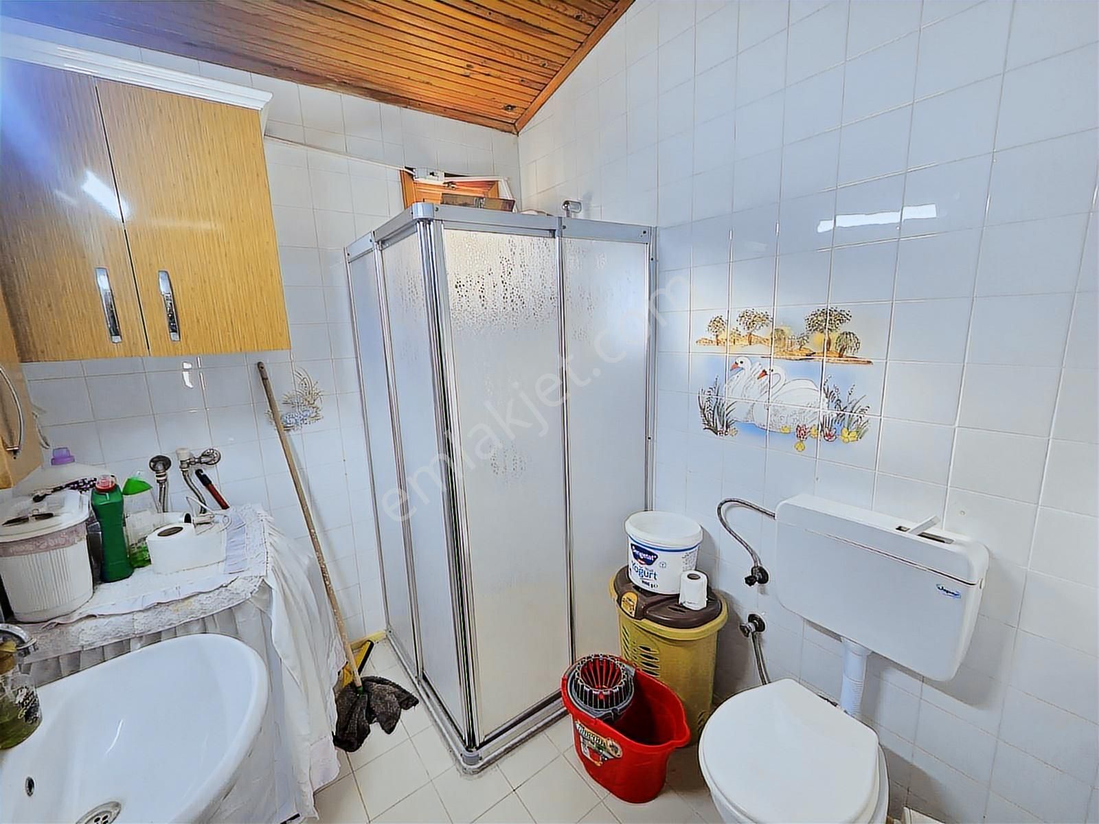 Yenifoça'da Müstakil Bahçeli Deniz Manzaralı 2+1 Dubleks - Görsel 9