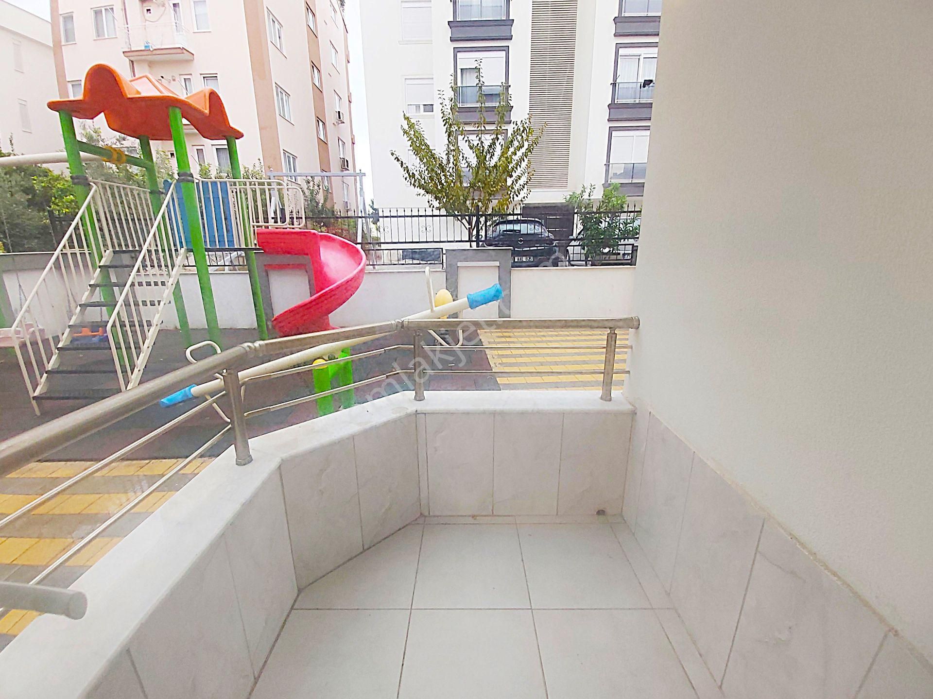 Merkezde Tramvay Yakını İçi Lüks Yapılı 2+1 - Görsel 5