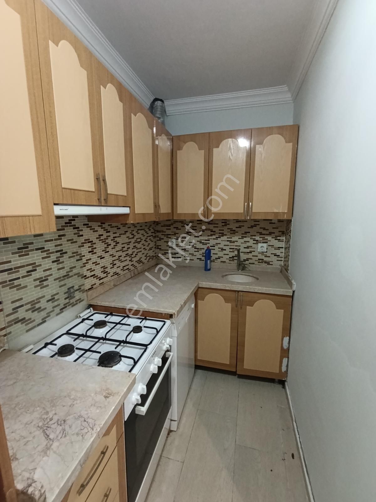 Yenifoça'da Çok İyi Konumda Satılık Eşyalı Dubleks Taş Mesken - Görsel 30