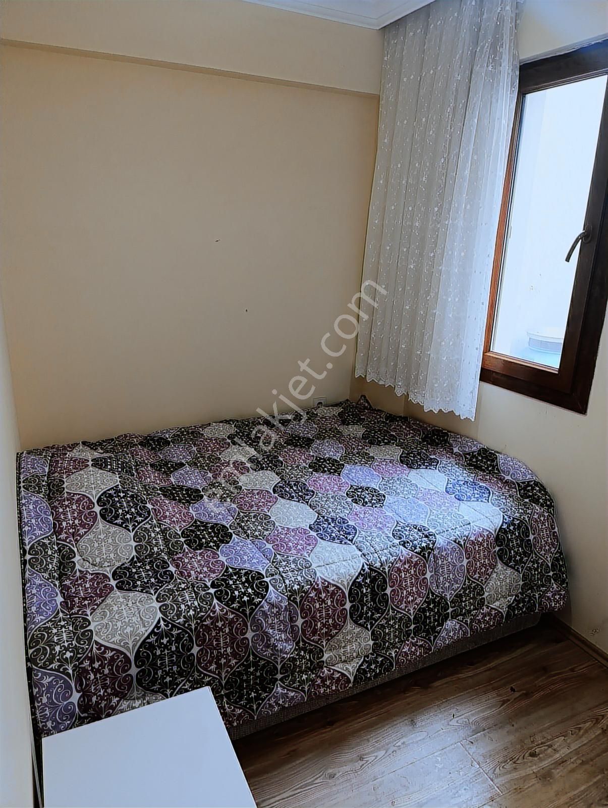 Yenifoça'da Çok İyi Konumda Satılık Eşyalı Dubleks Taş Mesken - Görsel 25