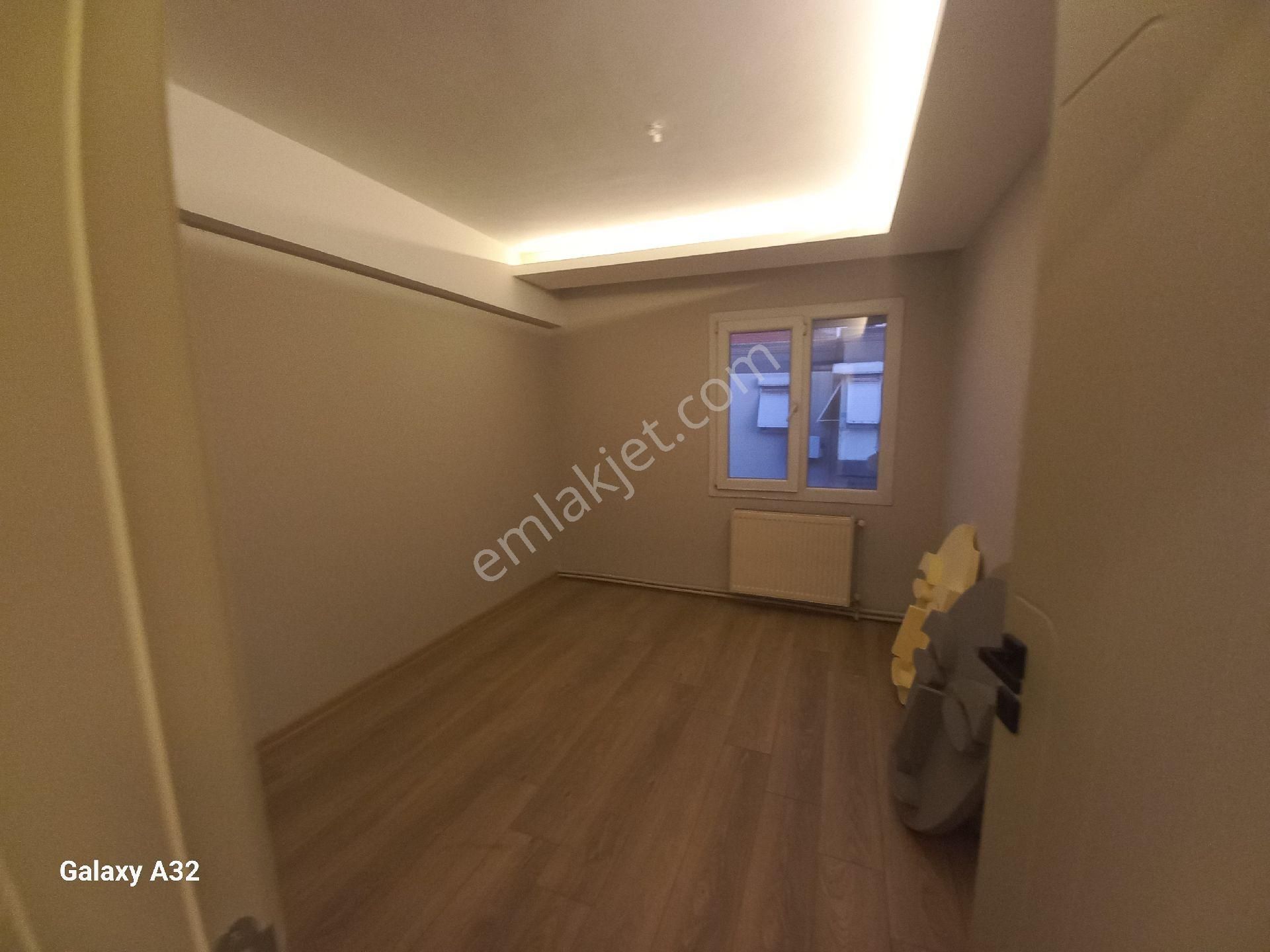 Karşıyaka Ordu Caddesi Üzerinde Satilik Full Tadilatlı Deniz Manzaralı 3+1 Daire - Görsel 17