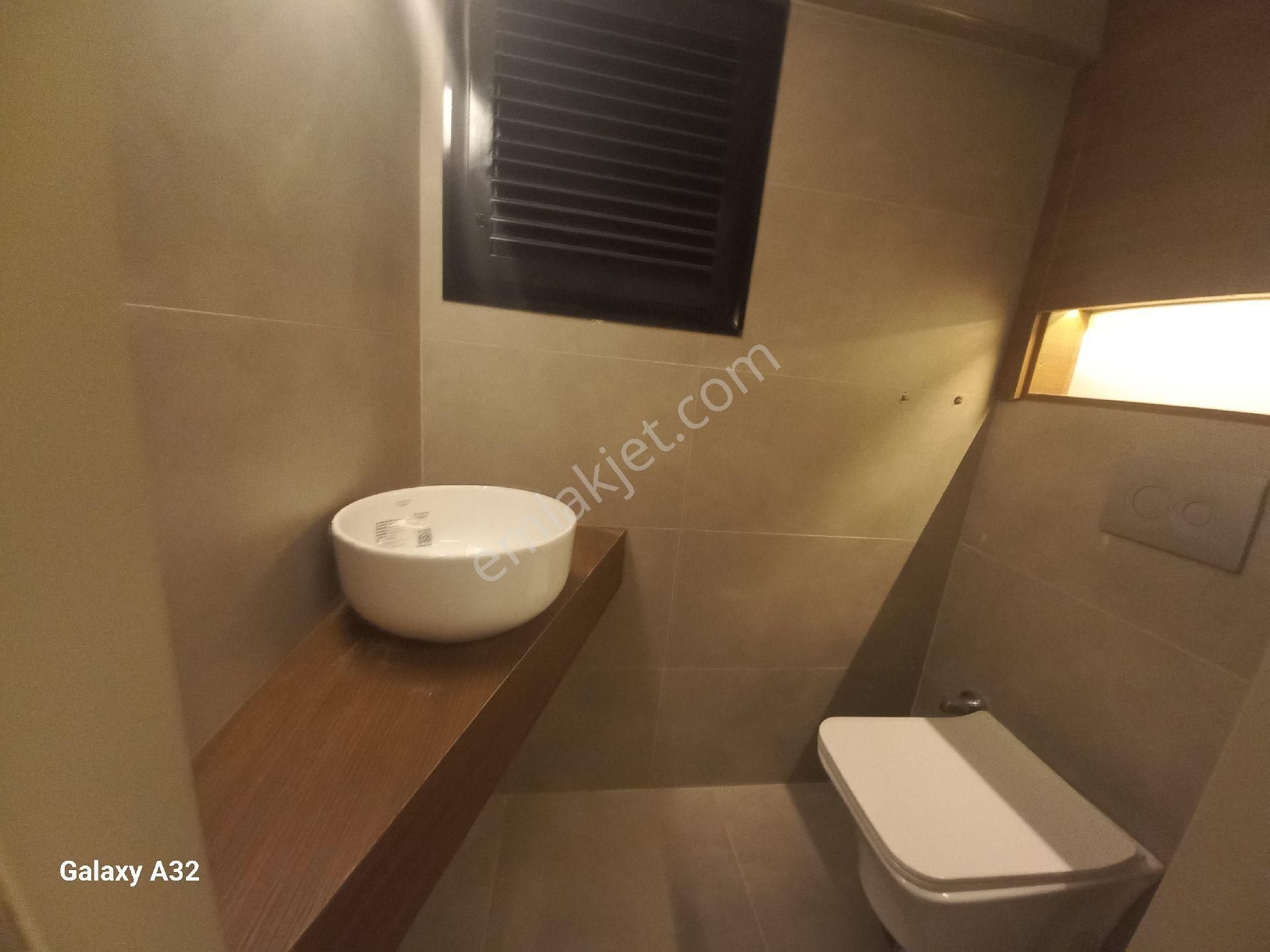 Karşıyaka Ordu Caddesi Üzerinde Satilik Full Tadilatlı Deniz Manzaralı 3+1 Daire - Görsel 18