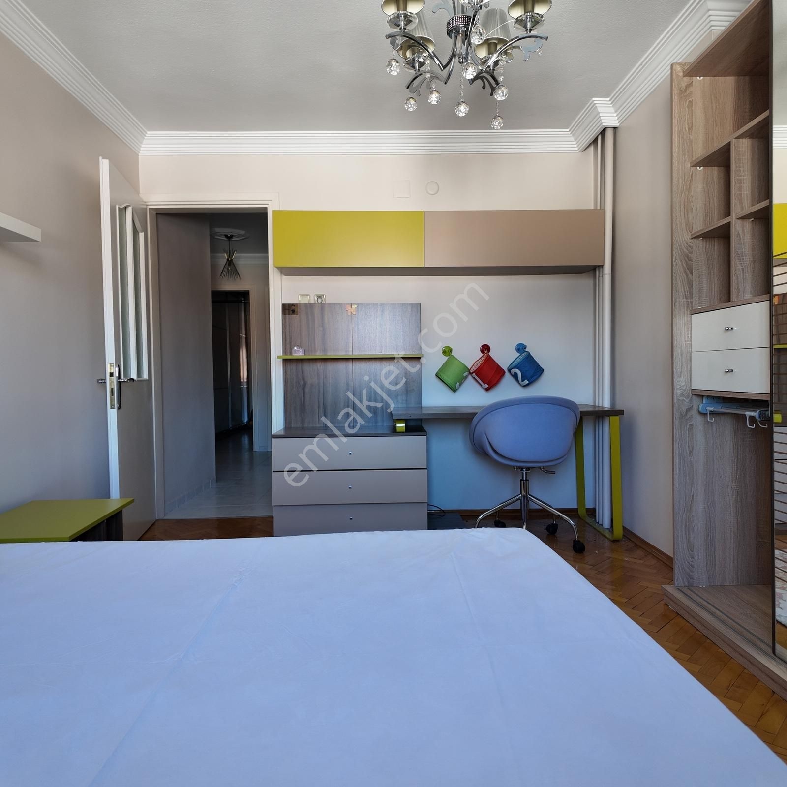 Ragıpbey Mahallesi Merkezde 150 M² Asansörlü 3+1 Eşyalı Satılık - Görsel 9