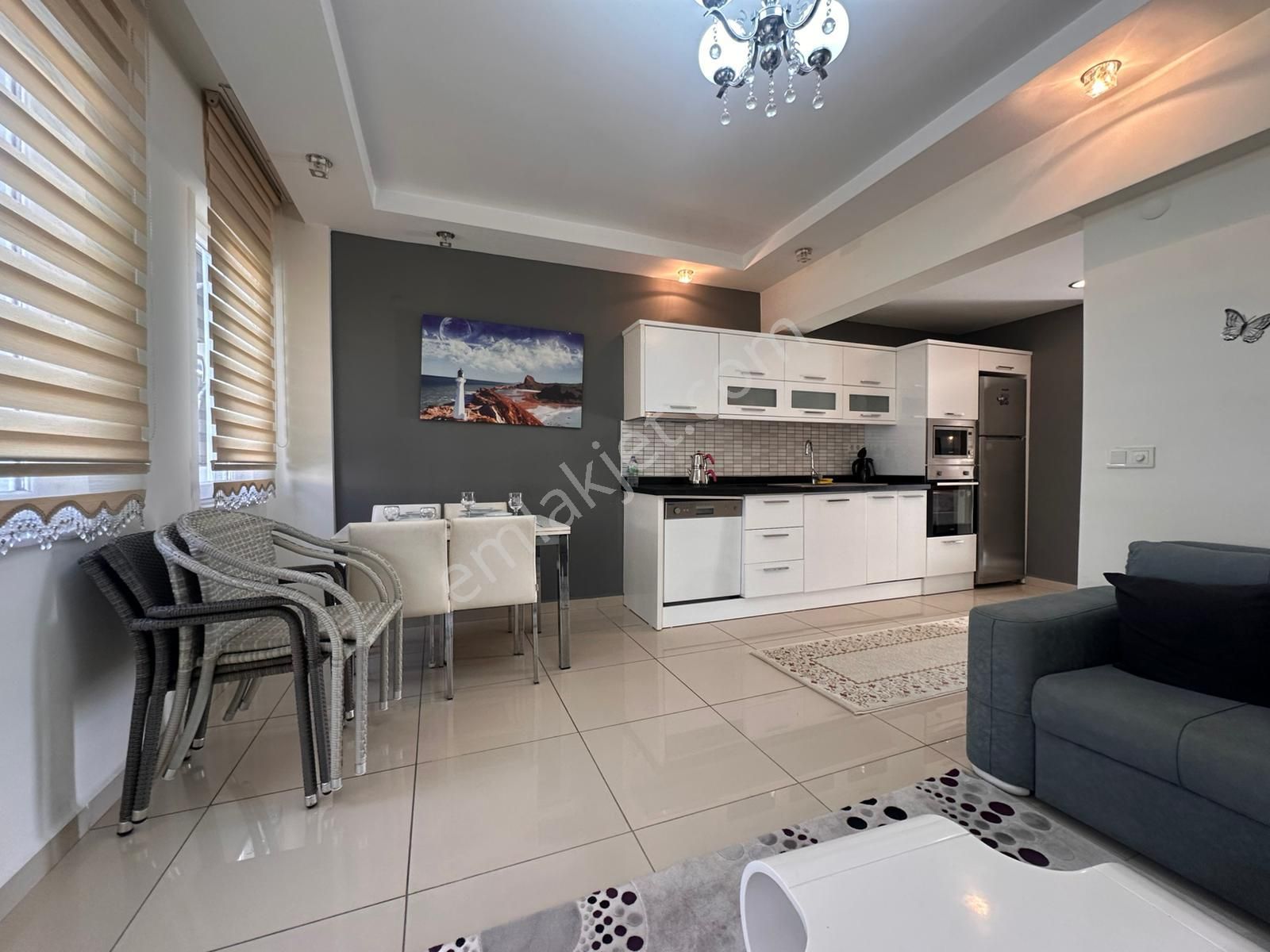 Alanya Cleopatra'da Kiralık Site İçersinde 2+1 Eşyalı Daire