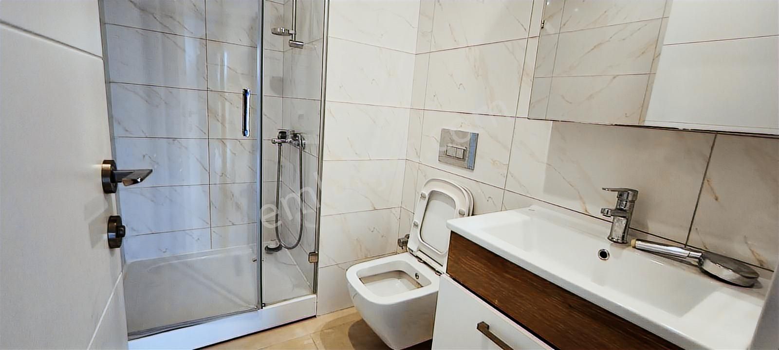 Eles Gayrimenkulden Kiralık Ebeveyn Banyolu En Üst Kat 2+1 Daire - Görsel 8