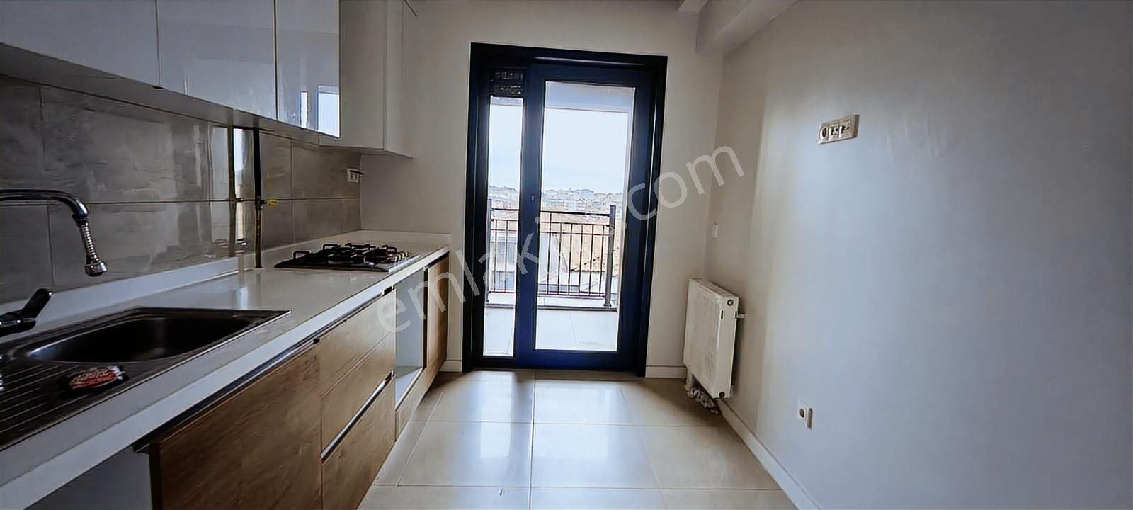 Eles Gayrimenkulden Kiralık Ebeveyn Banyolu En Üst Kat 2+1 Daire - Görsel 18