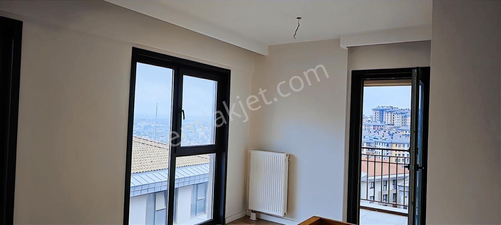 Eles Gayrimenkulden Kiralık Ebeveyn Banyolu En Üst Kat 2+1 Daire - Görsel 5