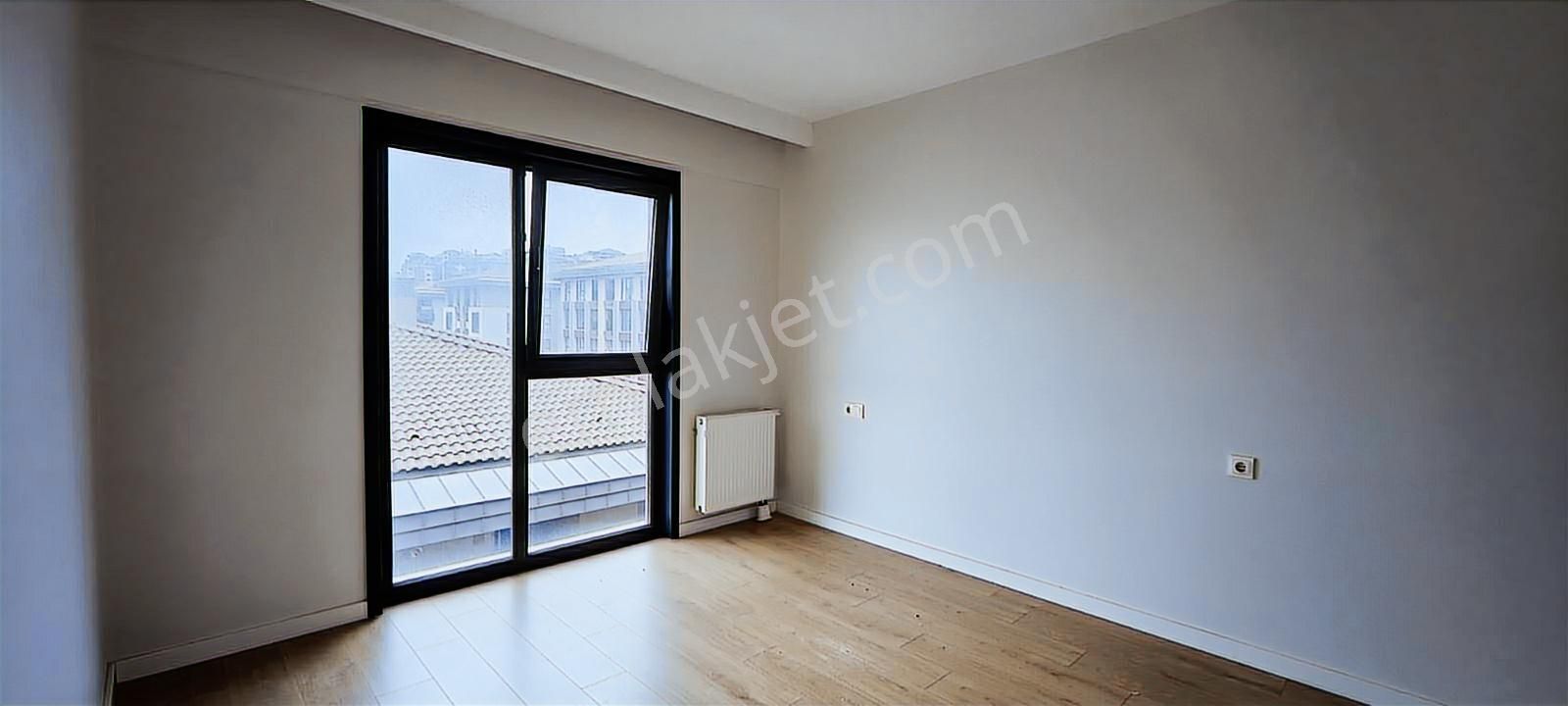 Eles Gayrimenkulden Kiralık Ebeveyn Banyolu En Üst Kat 2+1 Daire - Görsel 12