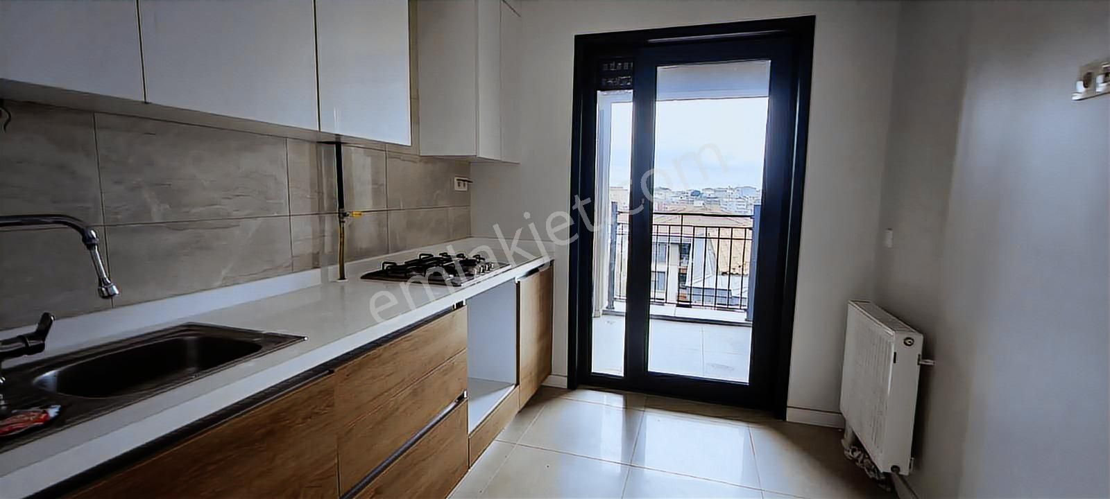Eles Gayrimenkulden Kiralık Ebeveyn Banyolu En Üst Kat 2+1 Daire - Görsel 10