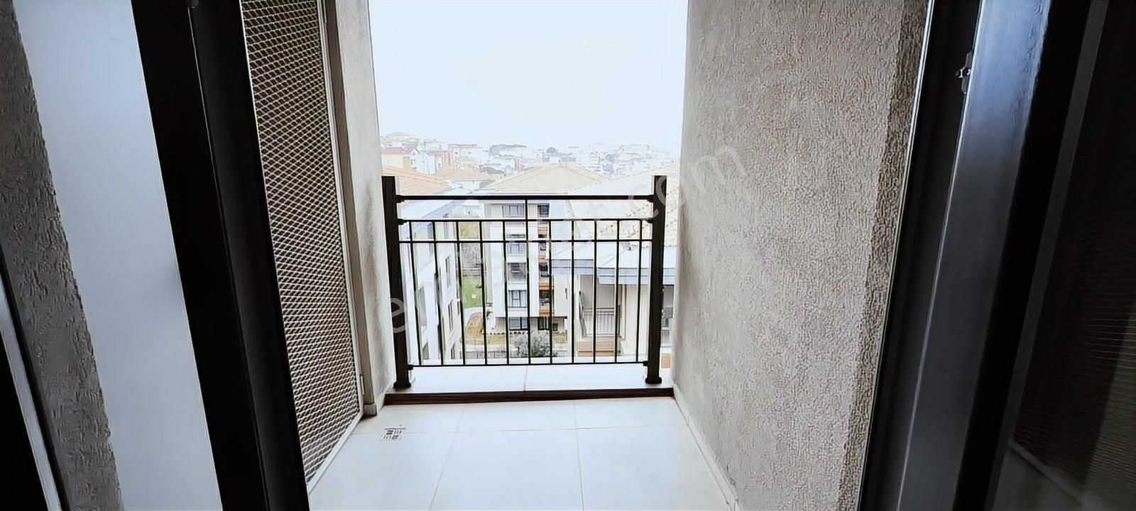 Eles Gayrimenkulden Kiralık Ebeveyn Banyolu En Üst Kat 2+1 Daire - Görsel 2