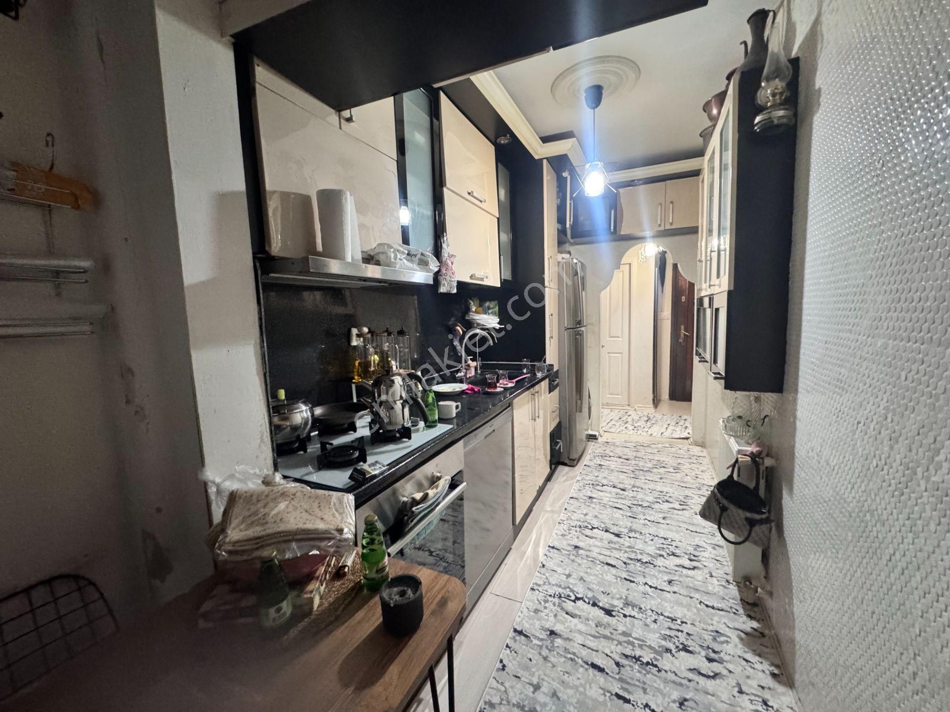 Next House'dan,bahçelievler Cumhuriyet Mah. Ulaşımı Kolay Daire - Görsel 11