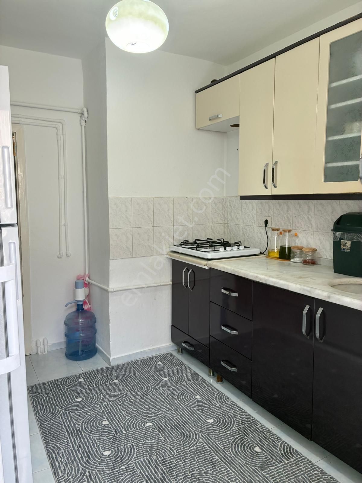 Kalecik Emlak'tan Merkez Mahallesin'de Beş Yol Yakını 3.kat 3+1 Daire - Görsel 4