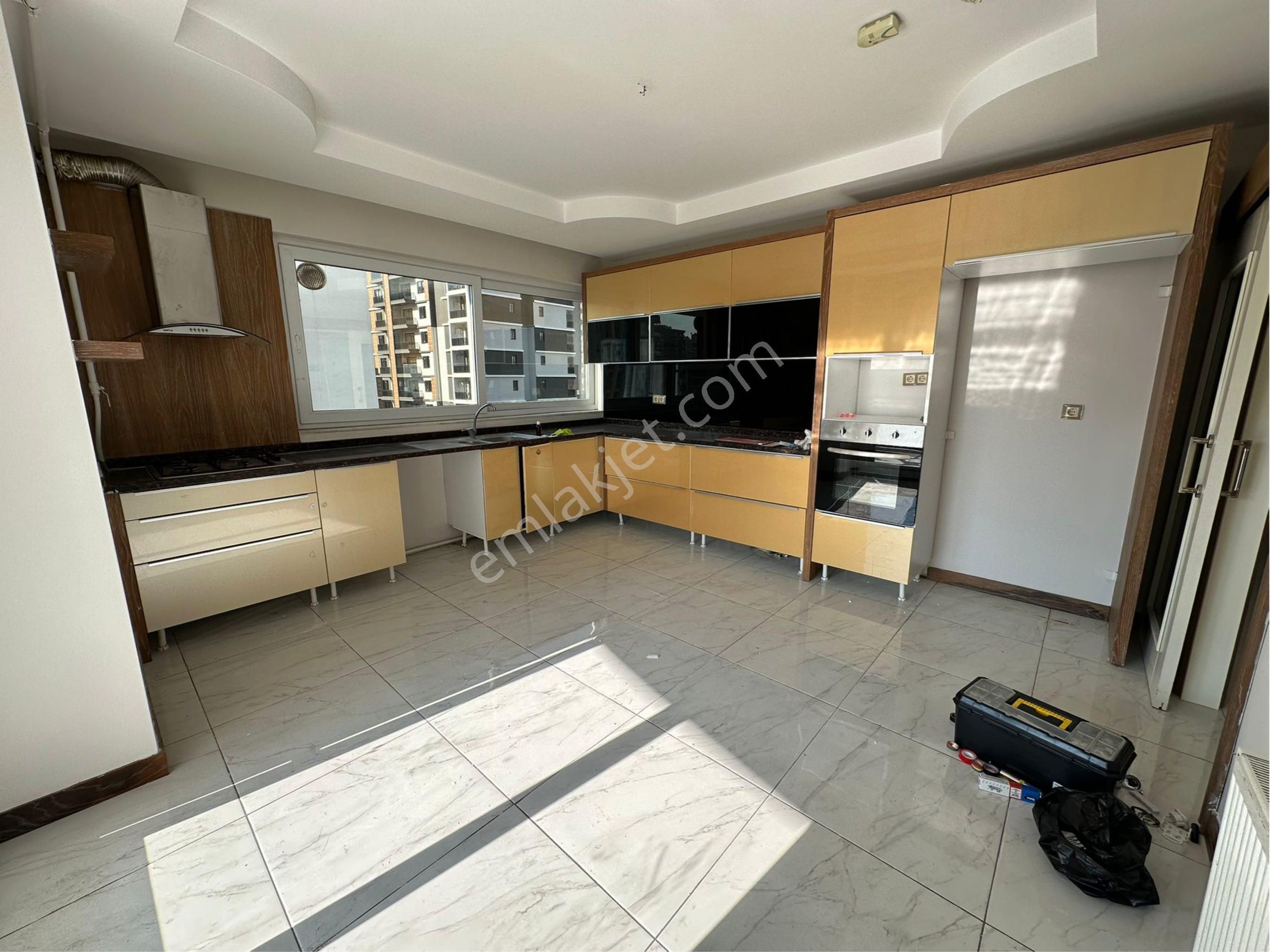 Dream Home'dan Havuzlu B.mutfak Lüks 3+1 - Görsel 3