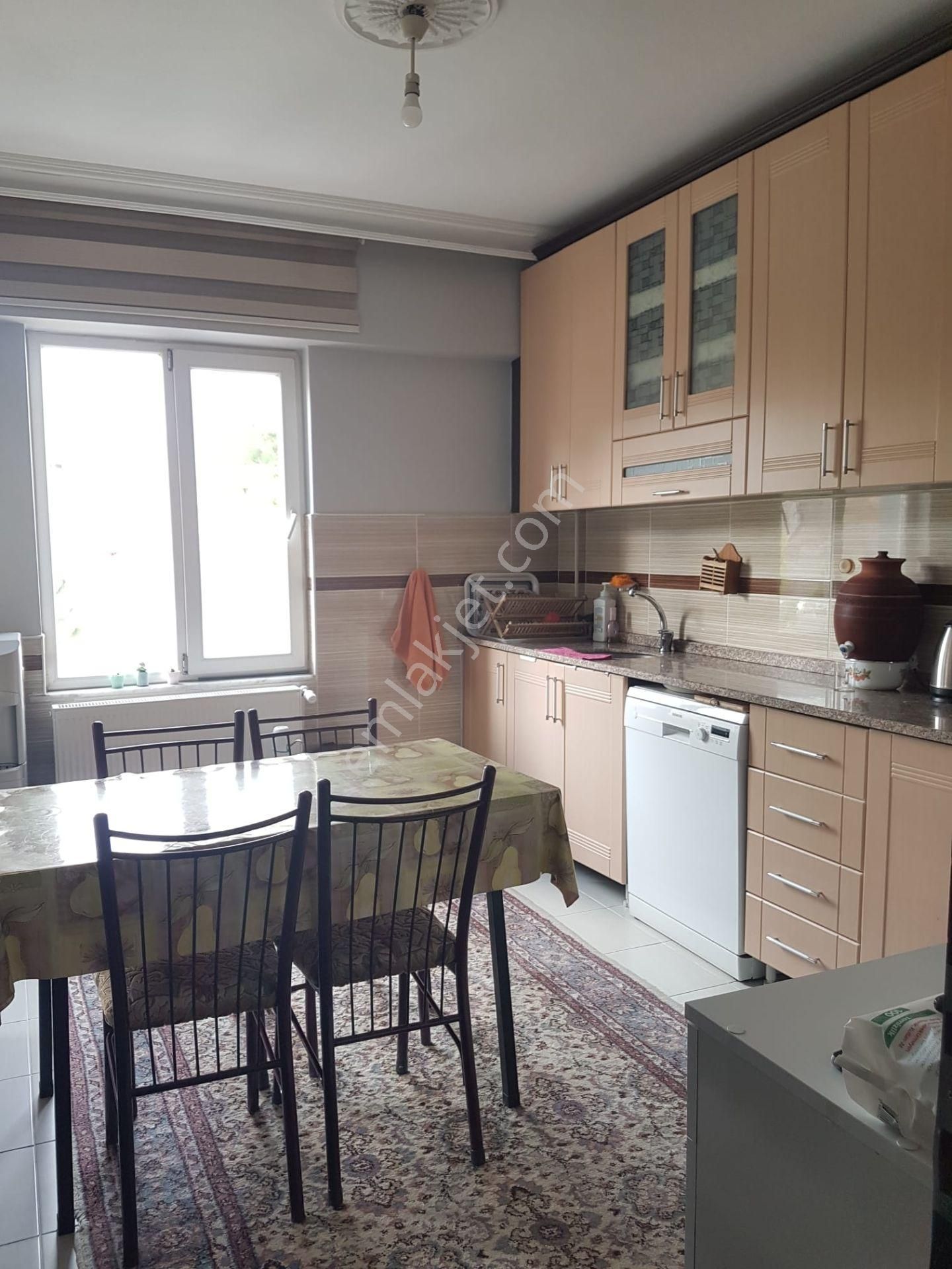 Kızıltoprak Tahtakale Yakını Havuzlu Sitede 3+1 - Görsel 11