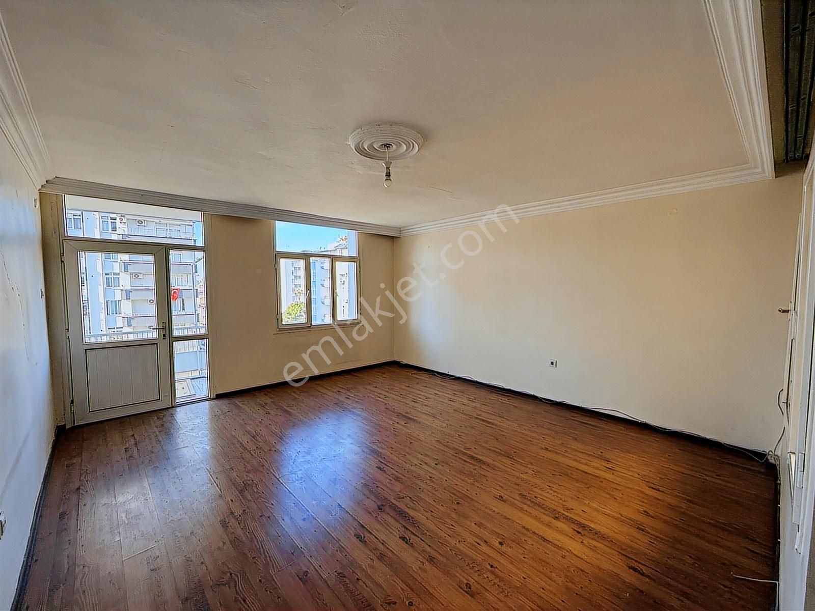 Barajyolu Cadde Üzeri 3+1 165 M2 Kapalı Mutfak Hasarsız Satılık Daire - Görsel 2