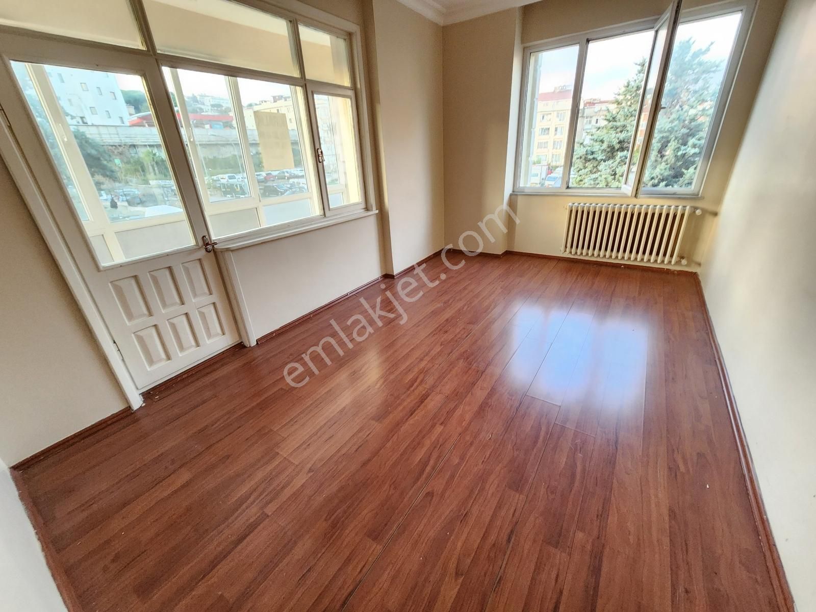 Anka'dan Üsküdar Bulgurlu- Libadiye Caddesinde 40m2 Salonlu 3+1 - Görsel 21