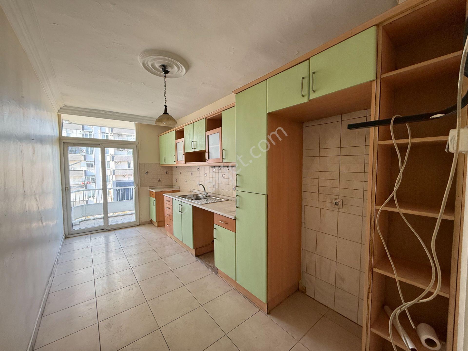 Barajyolu Cadde Üzeri 3+1 165 M2 Kapalı Mutfak Satılık Daire - Görsel 4