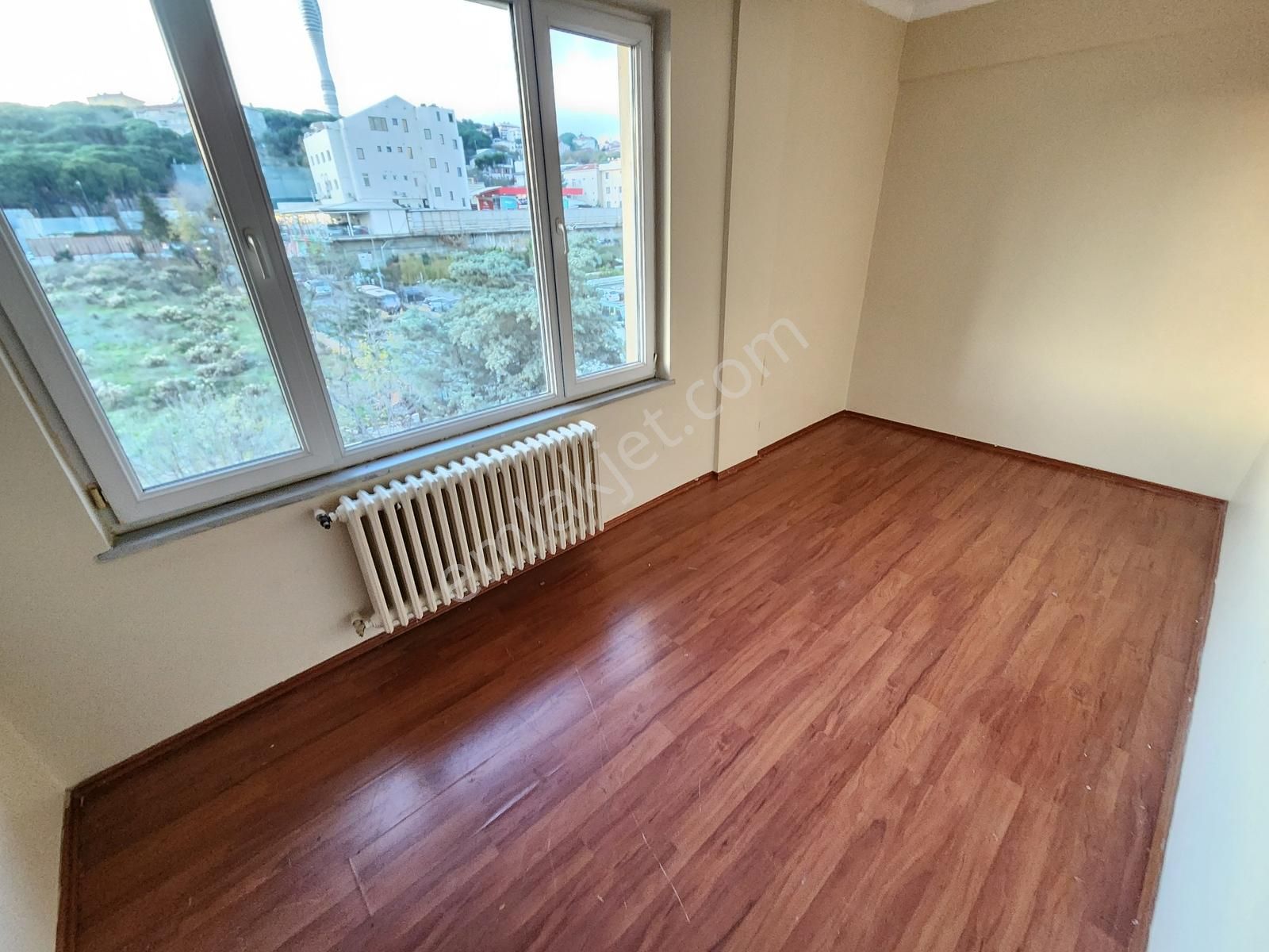 Anka'dan Üsküdar Bulgurlu- Libadiye Caddesinde 40m2 Salonlu 3+1 - Görsel 16