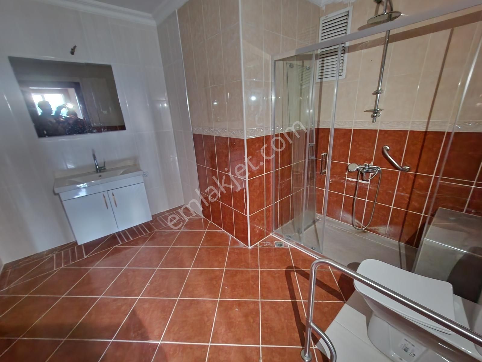 Anka'dan Üsküdar Bulgurlu- Libadiye Caddesinde 40m2 Salonlu 3+1 - Görsel 21