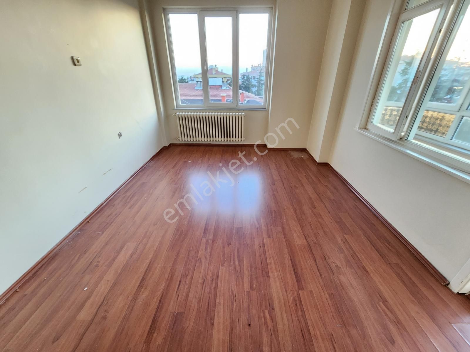 Anka'dan Üsküdar Bulgurlu- Libadiye Caddesinde 40m2 Salonlu 3+1 - Görsel 7