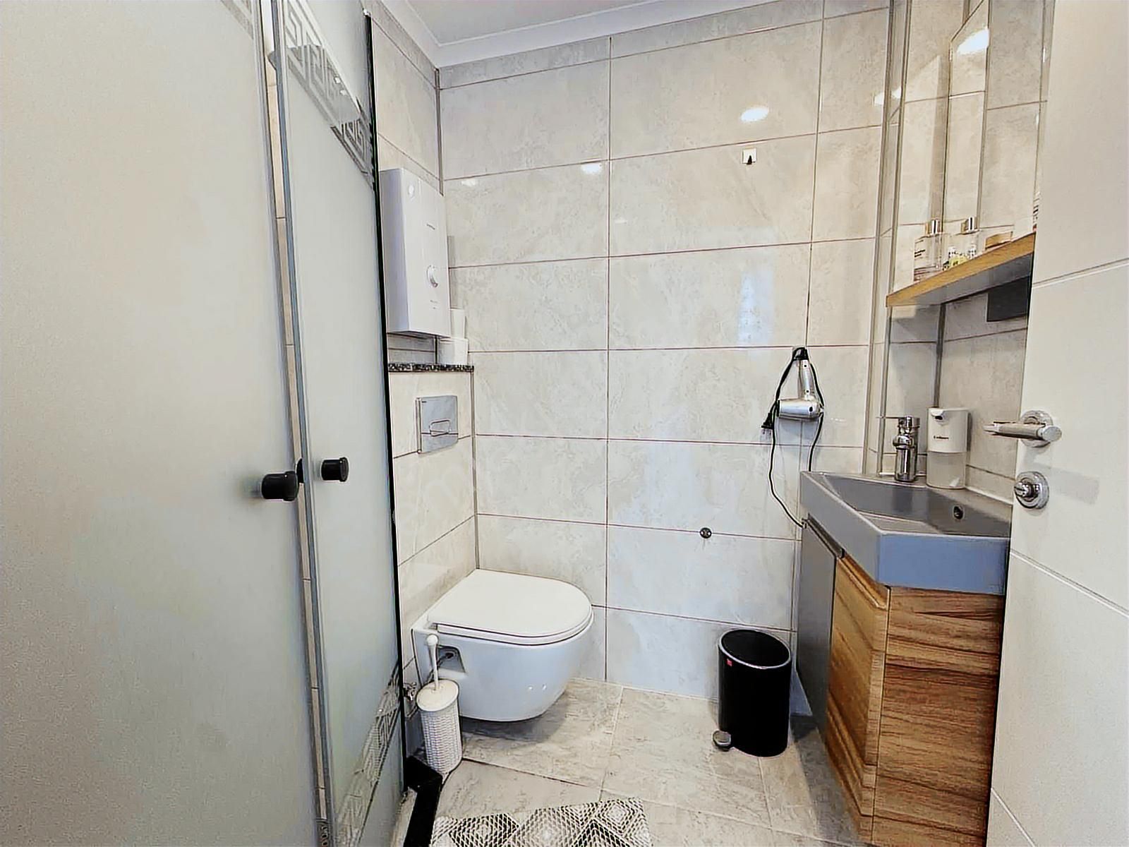 1+1 Ayrı Mutfak Denize 200 Metre Havuzlu Geniş Fırsat Residance - Görsel 14