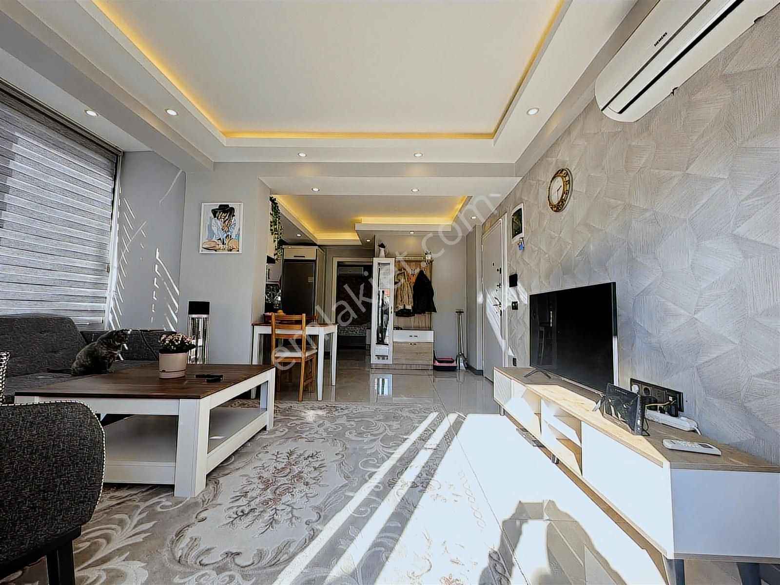 1+1 Ayrı Mutfak Denize 200 Metre Havuzlu Geniş Fırsat Residance