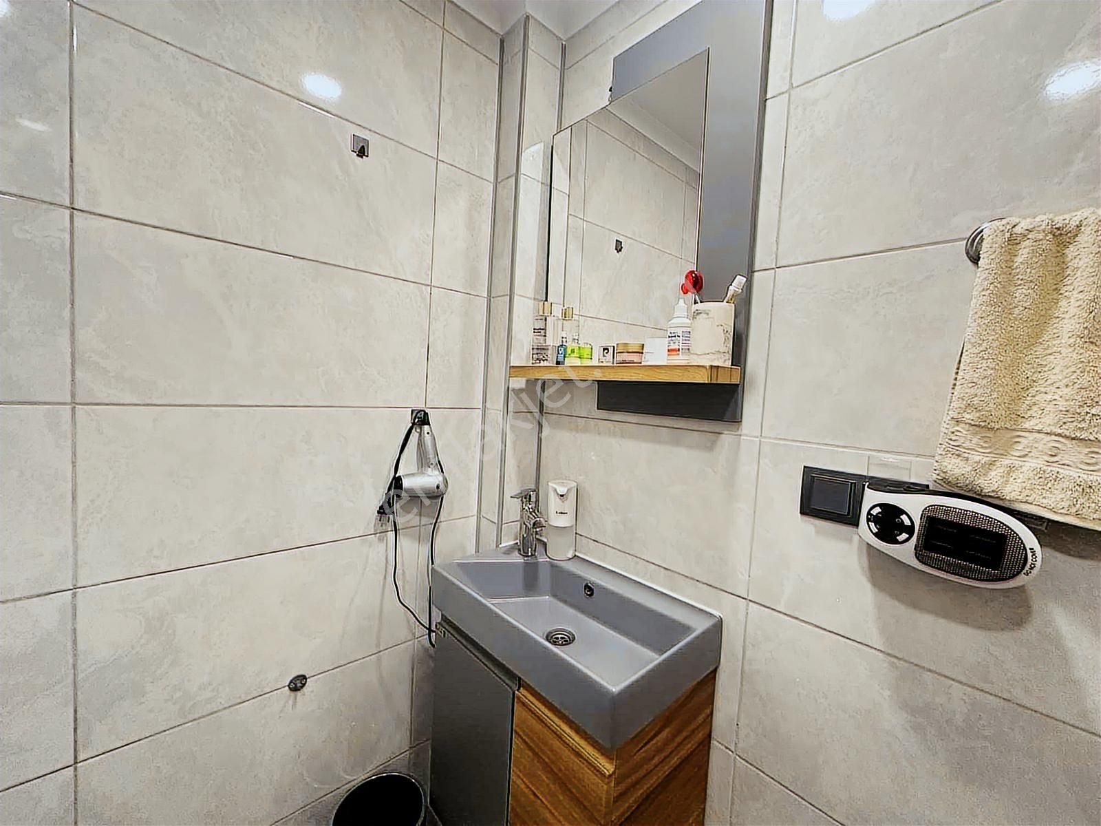 1+1 Ayrı Mutfak Denize 200 Metre Havuzlu Geniş Fırsat Residance - Görsel 13