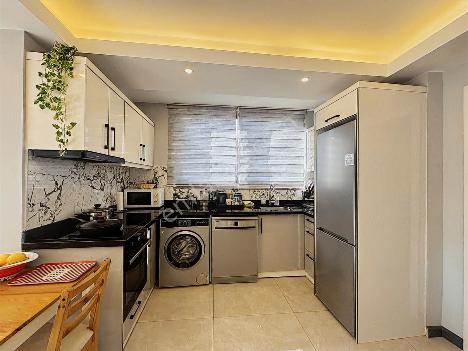 1+1 Ayrı Mutfak Denize 200 Metre Havuzlu Geniş Fırsat Residance - Görsel 11