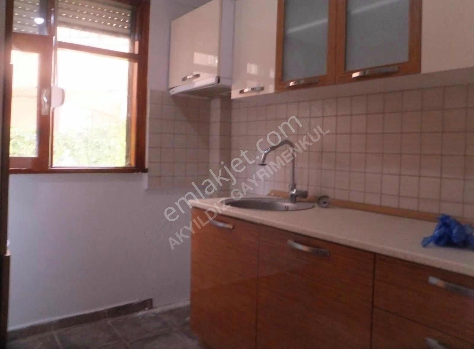 Gayrettepede Satılık 2+1 Daire - Görsel 2