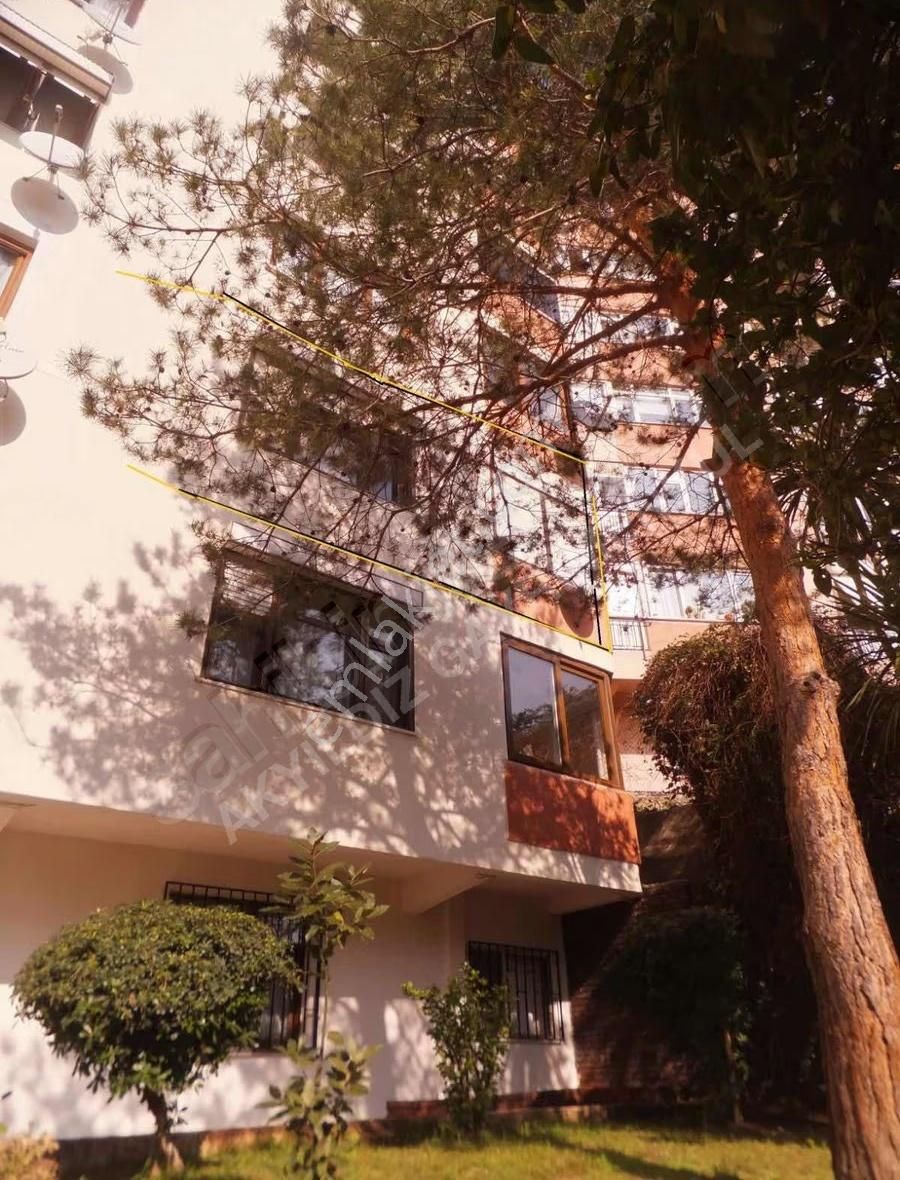 Gayrettepede Satılık 2+1 Daire