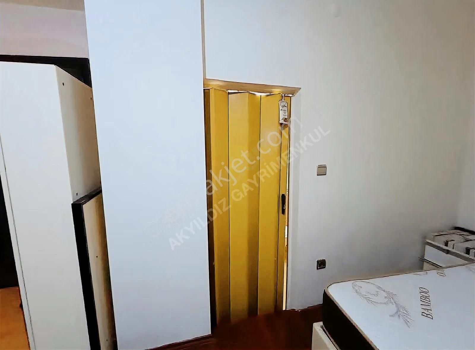 Şişli Merkezde Eşyalı Faturalar Dahil Kiralık Büyük 1+0 Daire!.. - Görsel 35