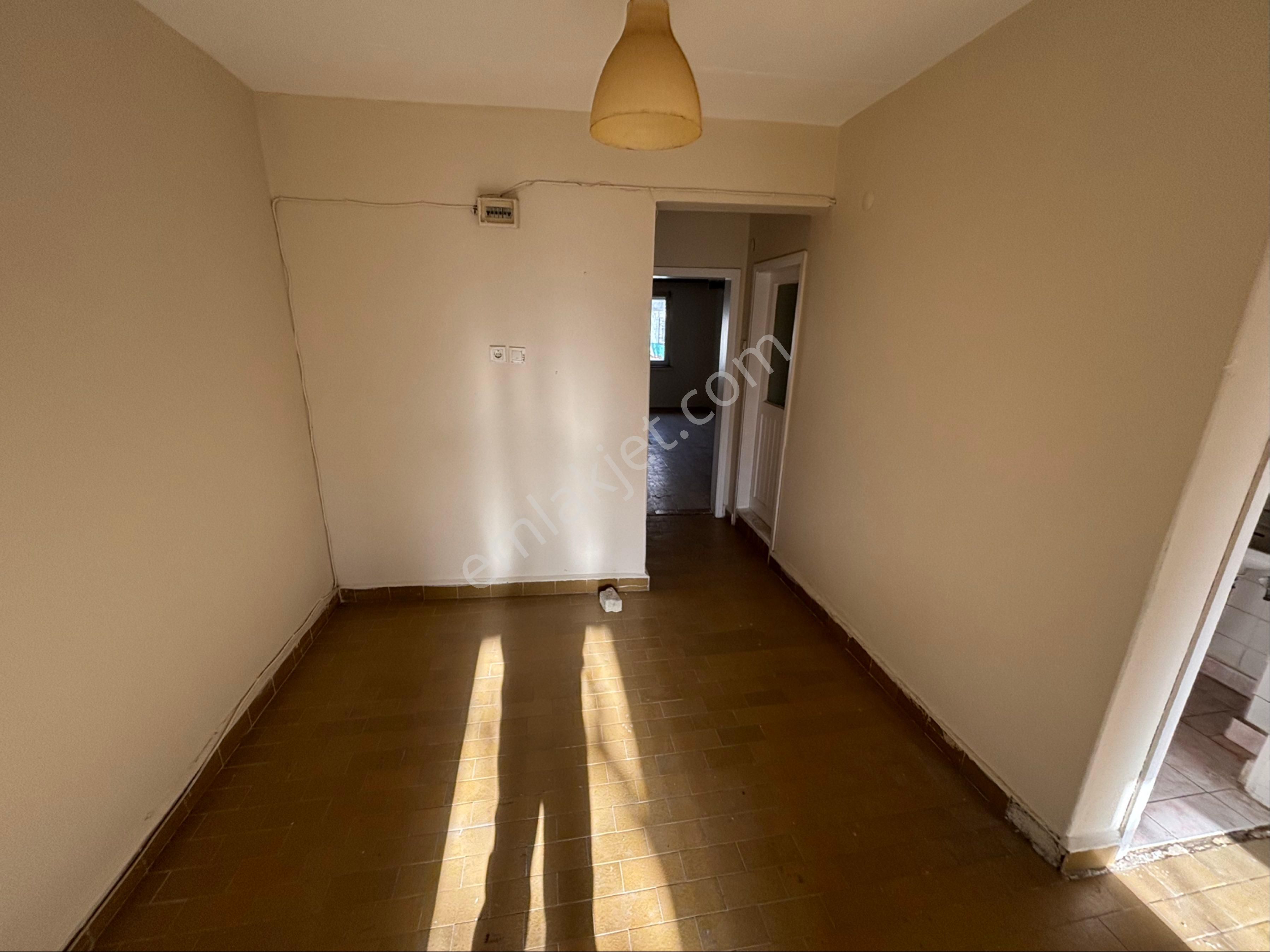 Ak Auto Gayrimenkul'dan Tekirdağ Süleymanpaşa Zafer Mah Satılık Müstakil 2 Katlı Ev - Görsel 8