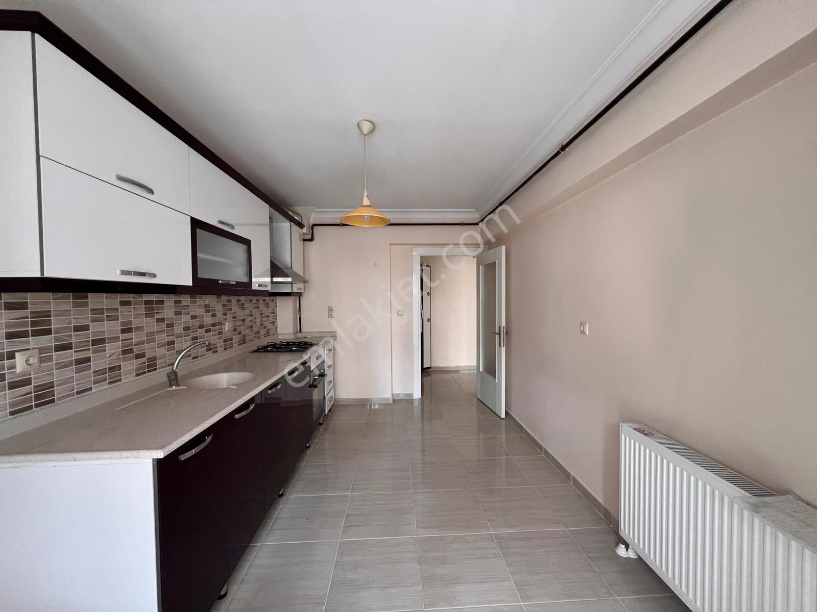 Cb Erva'dan Aşıkpaşa Mahallesi Eşyasız Kiralık 3+1 Daire - Görsel 11