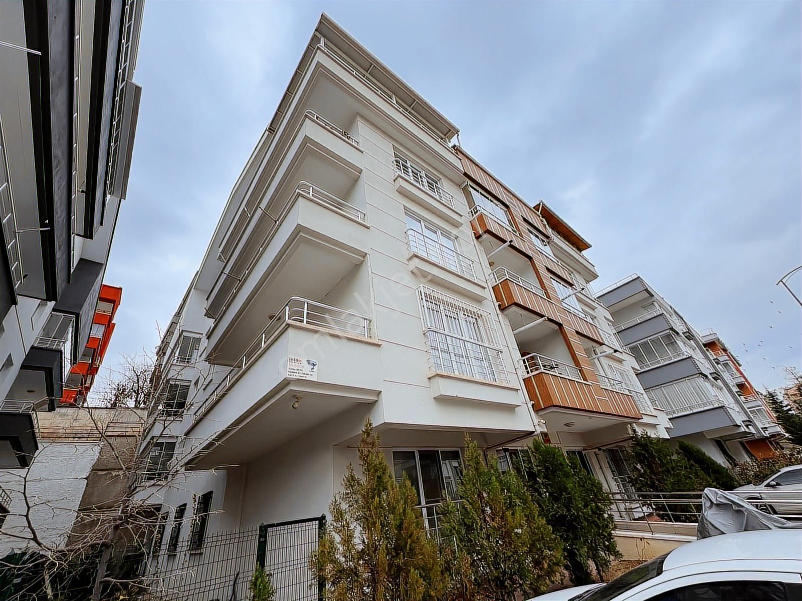 Cb Erva'dan Aşıkpaşa Mahallesi Eşyasız Kiralık 3+1 Daire - Görsel 20