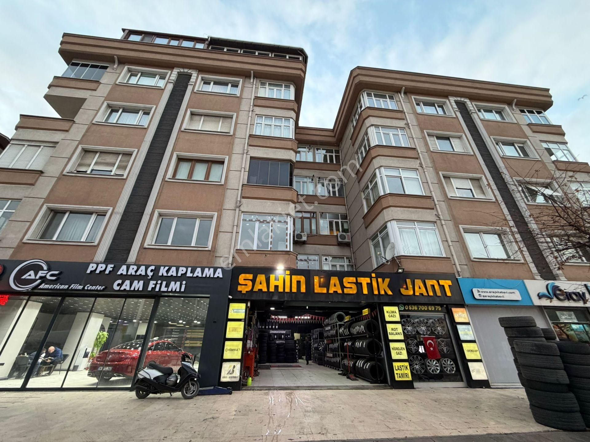 Bahçelievler Talatpaşa Caddesi Üzeri 160m2 Ön Cephe 3+1 Daire - Görsel 32
