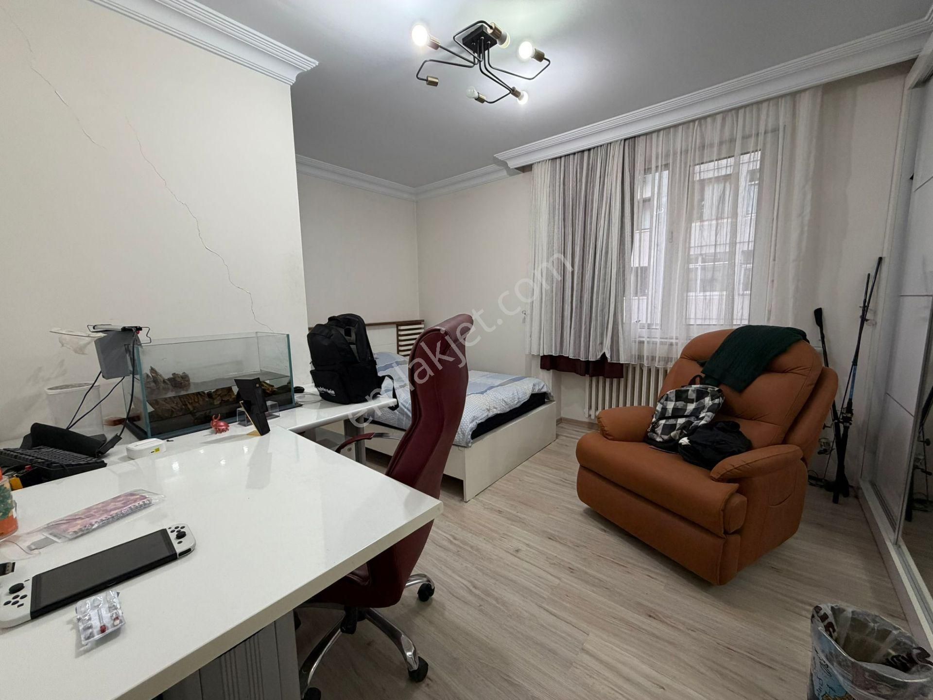 Bahçelievler Talatpaşa Caddesi Üzeri 160m2 Ön Cephe 3+1 Daire - Görsel 12