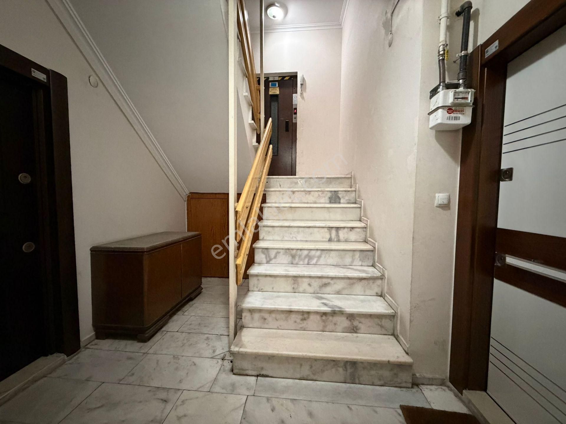 Bahçelievler Talatpaşa Caddesi Üzeri 160m2 Ön Cephe 3+1 Daire - Görsel 26