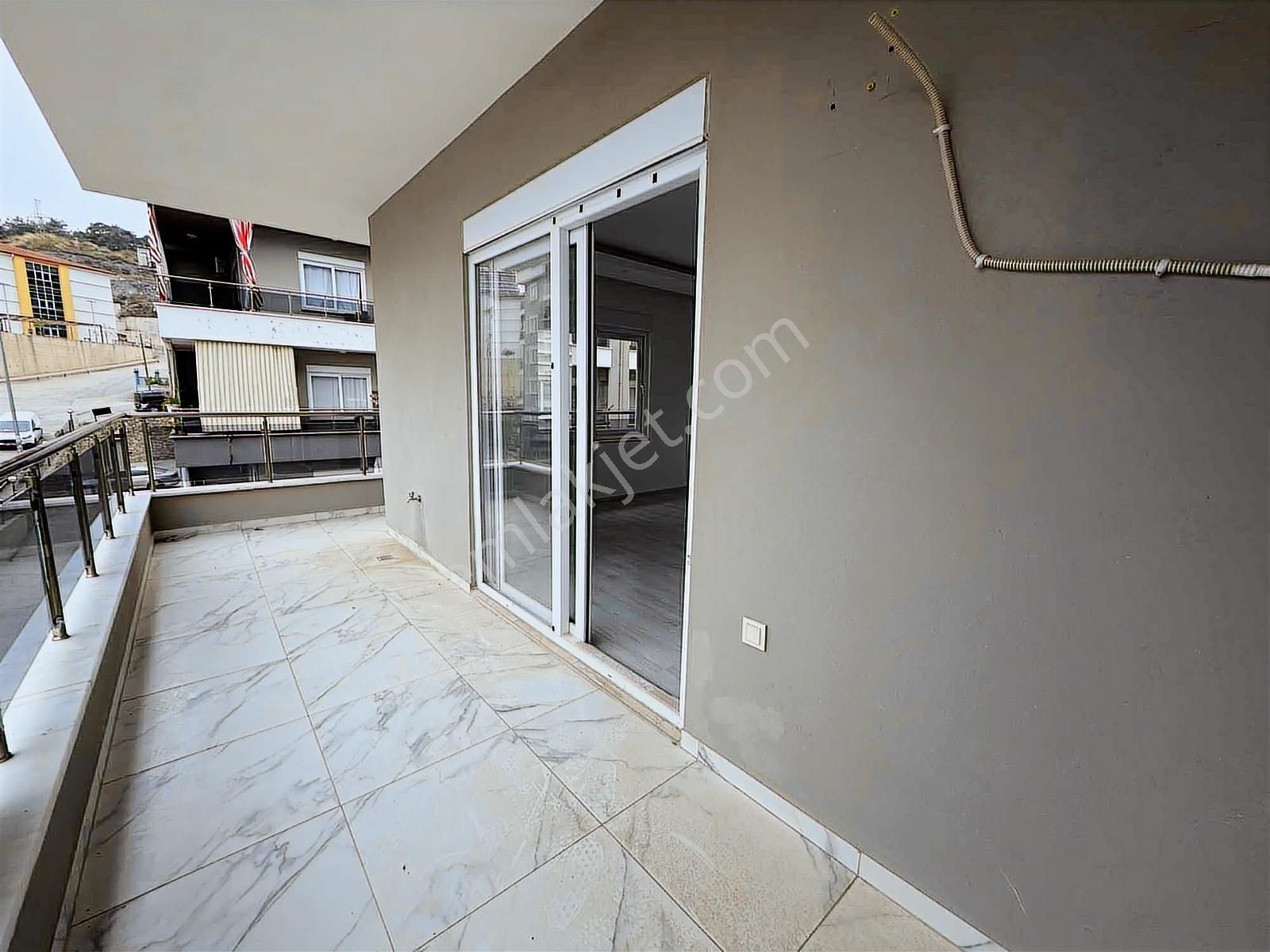 Kiralık Ayrı Mutfak Geniş Ferah Önü Açık Daire - Görsel 13