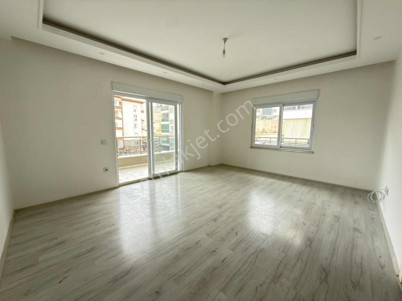 Kiralık Ayrı Mutfak Geniş Ferah Önü Açık Daire - Görsel 7