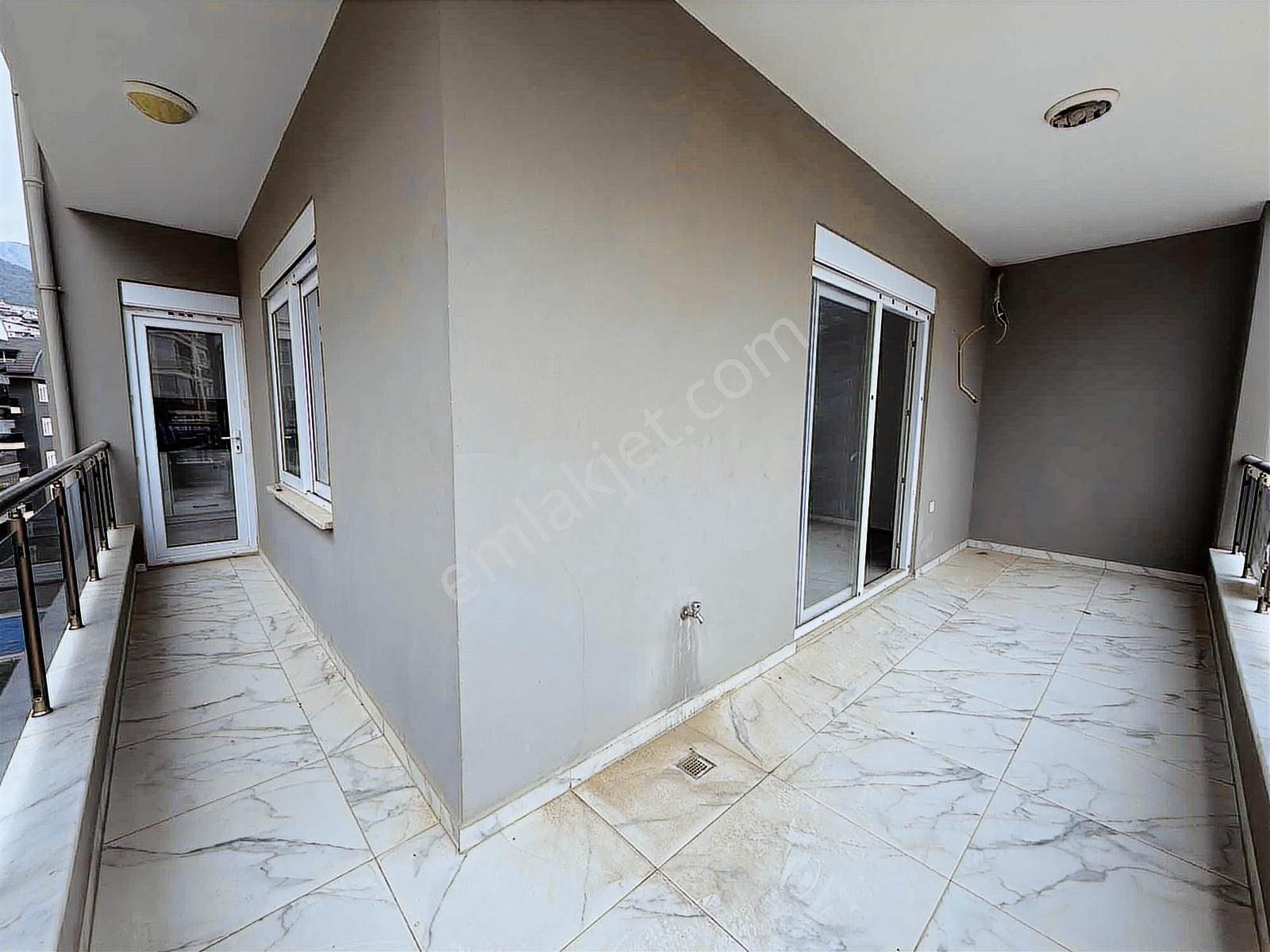 Kiralık Ayrı Mutfak Geniş Ferah Önü Açık Daire - Görsel 12
