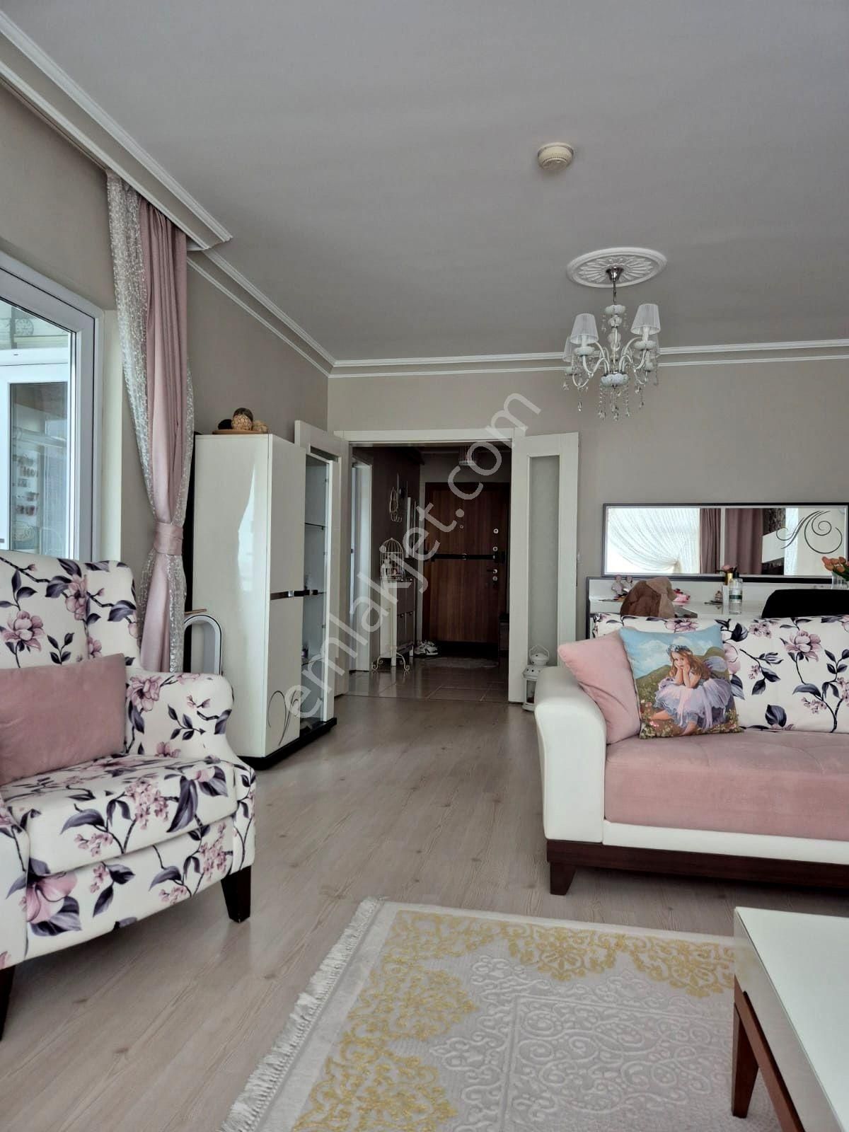 Emre Emlak'tan Ahimesut'da Arakat Asansörlü Site İçi Satılık 3+1 Daire - Görsel 4