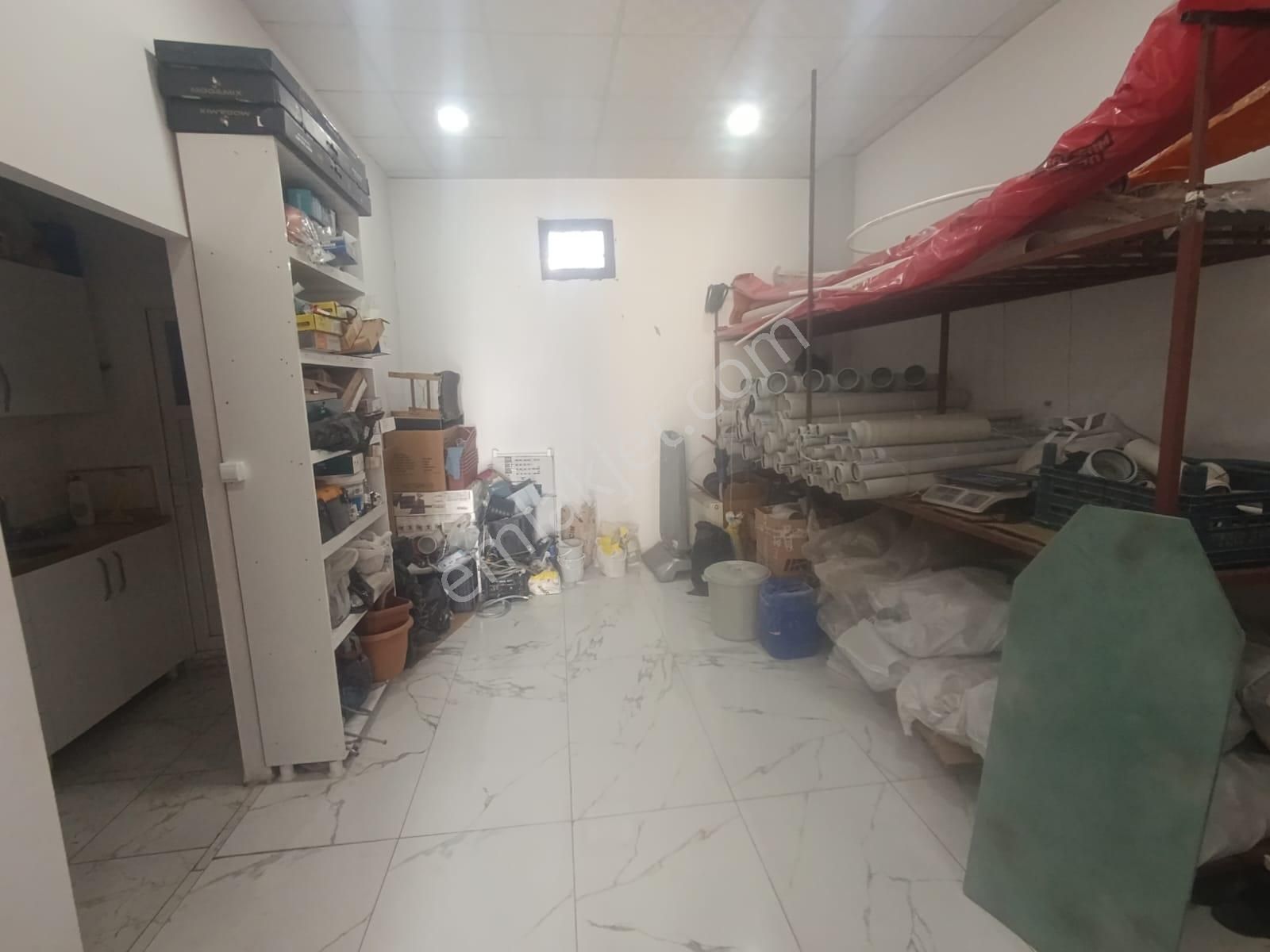 Havaalanı Kavşagı Civarında Satılık Dükkan - Görsel 4