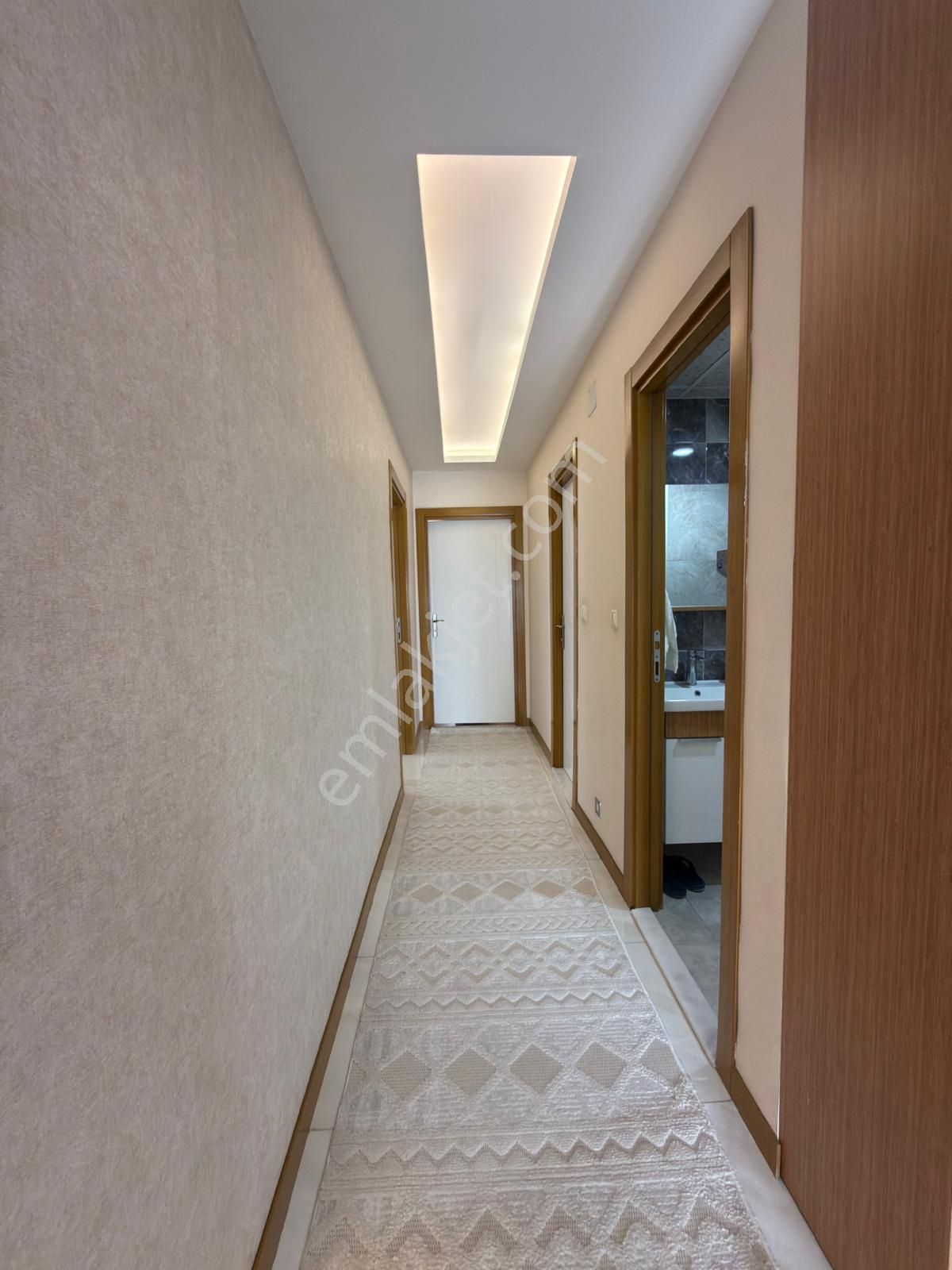 Adana Çukurova 100.yıl Mah. Satılık 3+1 Daire Doğalgazı Aktif Ebeveyn Banyolu Giyinme Odalı - Görsel 23