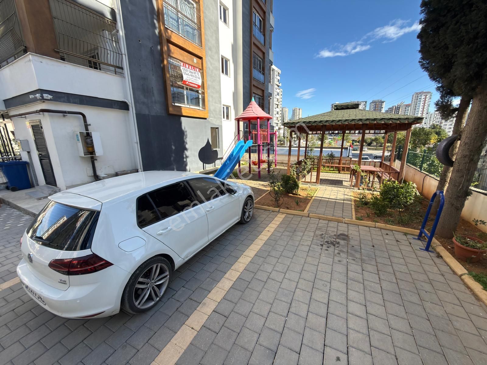 Adana Çukurova 100.yıl Mah. Satılık 3+1 Daire Doğalgazı Aktif Ebeveyn Banyolu Giyinme Odalı - Görsel 2