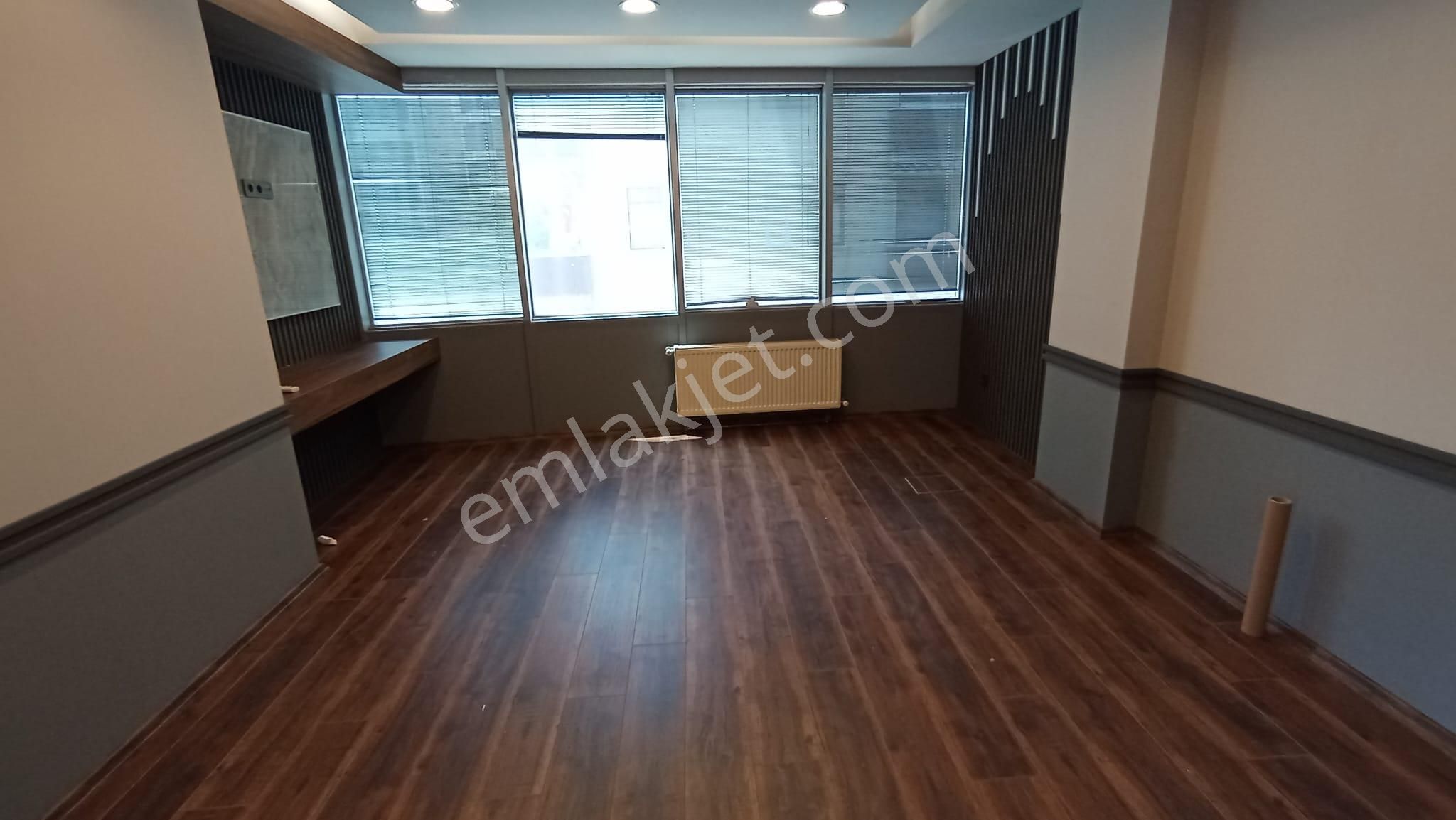 Kavacık Merkezde Kiralık Arakat 3+1 Ofis Büro - Görsel 10