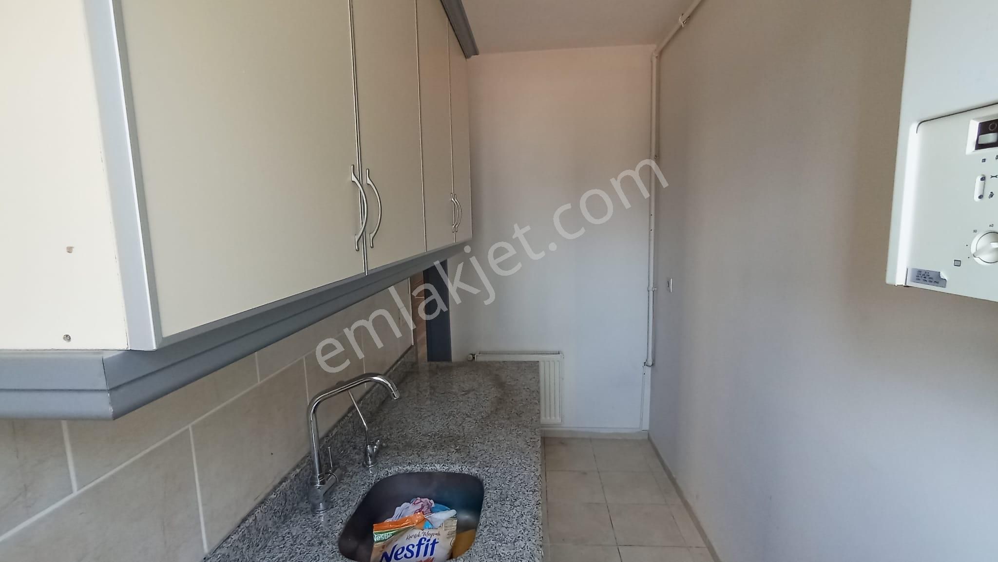 Kavacık Merkezde Kiralık Arakat 3+1 Ofis Büro - Görsel 16