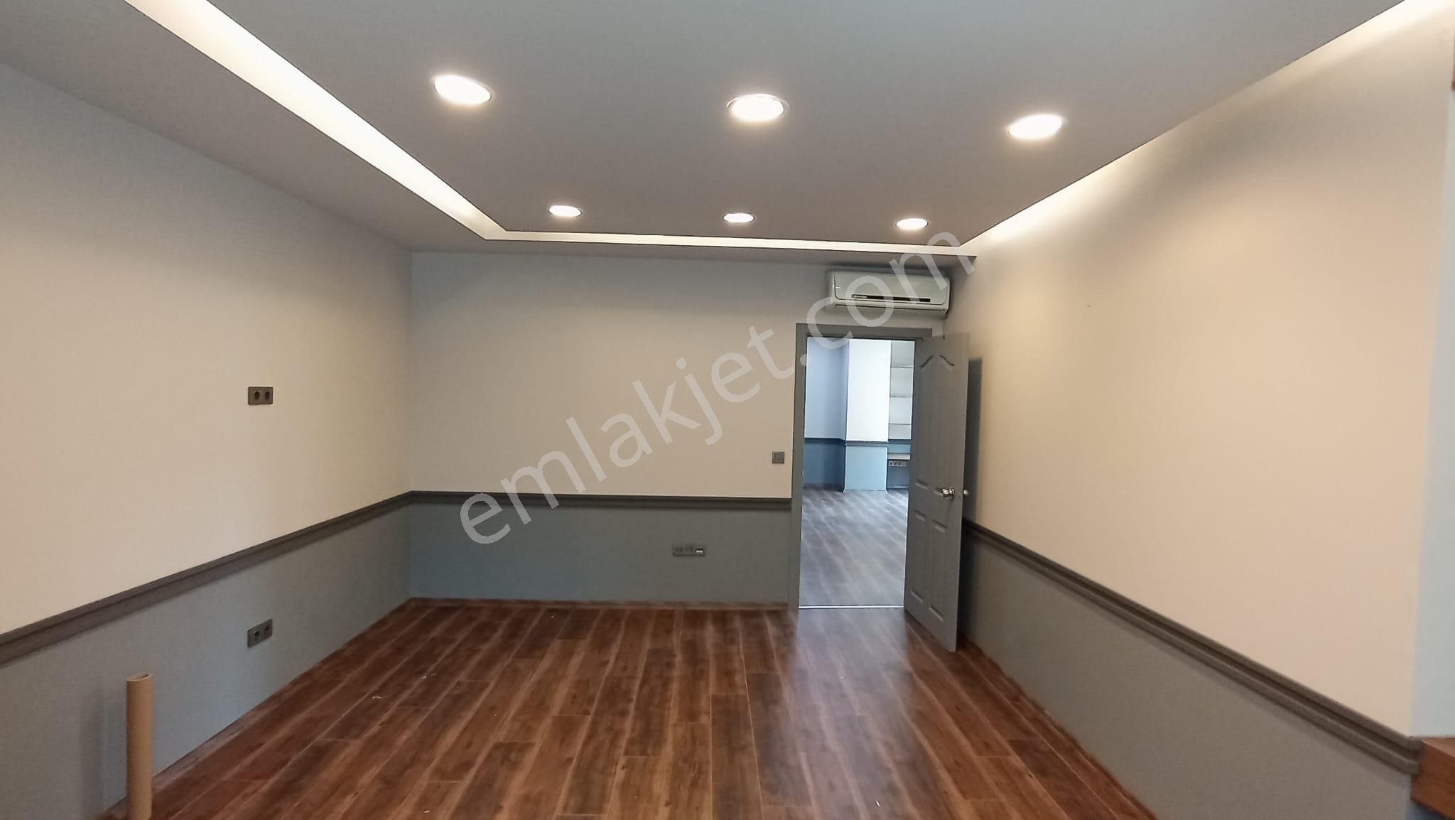 Kavacık Merkezde Kiralık Arakat 3+1 Ofis Büro - Görsel 8