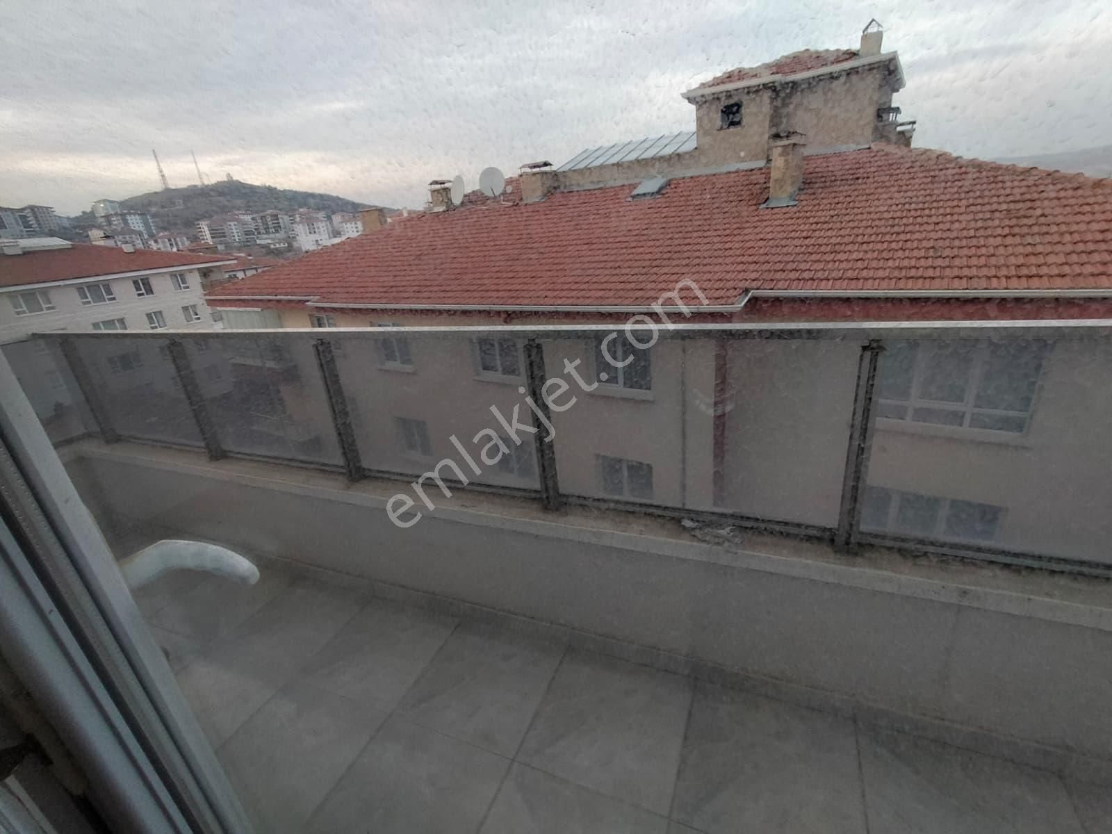 Yılmazer'den Beşikkaya Caddede Ful Manzara Masrafsız İskanlı 5+1 - Görsel 14